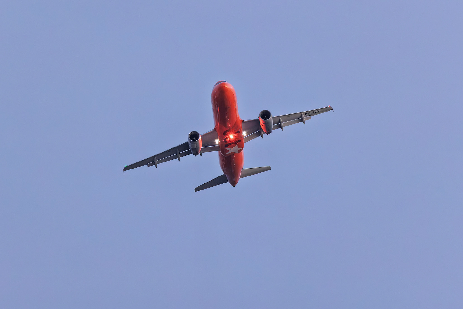 Jetstar Airbus A320-232 (10th Anniversary) [VH-VGF] Departing to Sunshine Coast from the P3 Carpark, Sydney Airport, Australia