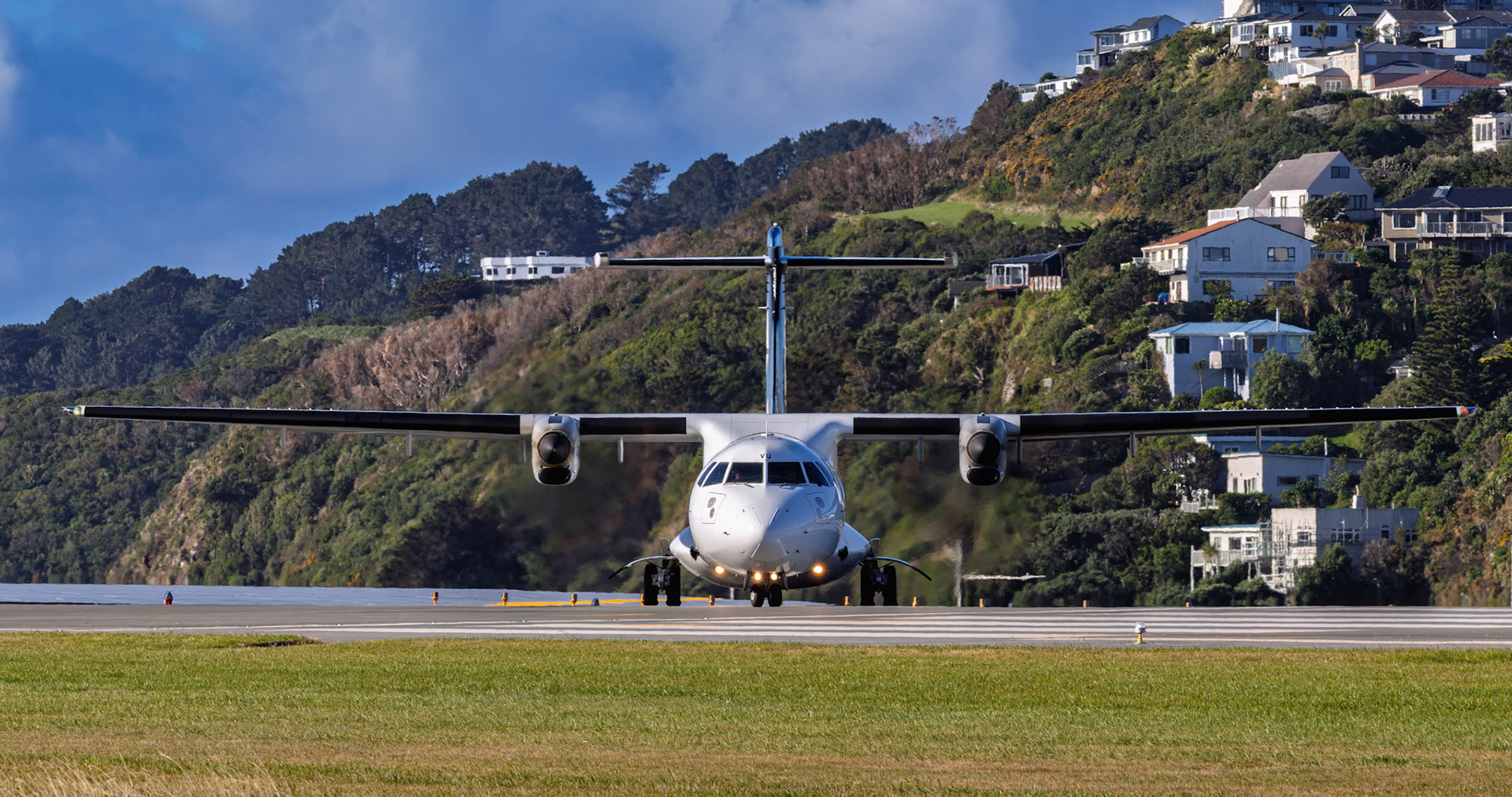Air New Zealand ATR 72-600 [ZK-MVQ] Departing to Christchurch at Wellington Airport from the Hill, New Zealand