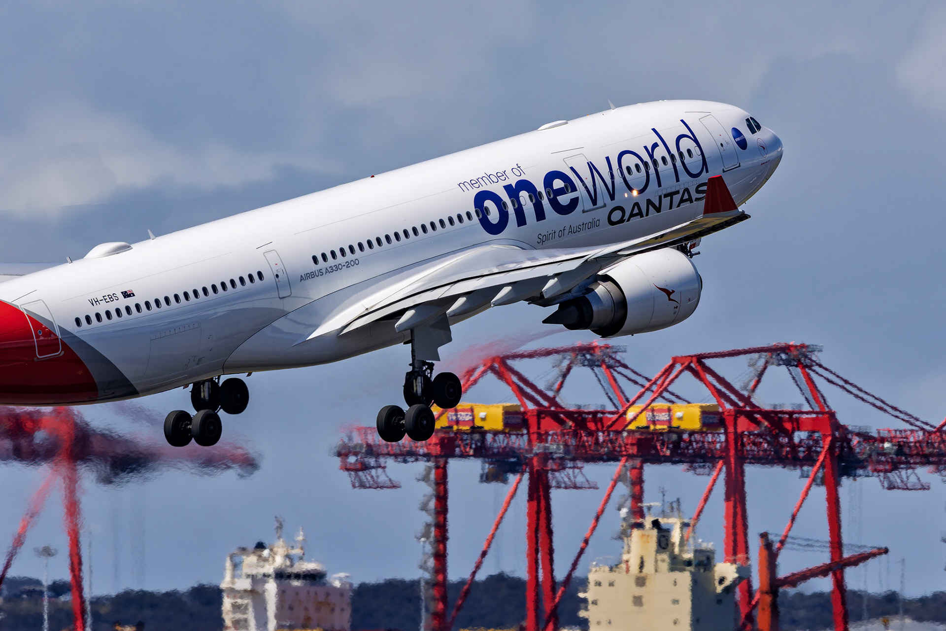 Qantas Airbus A330-202 [VH-EBS] Departing to Hong Kong from the Beach, Sydney Airport, Australia