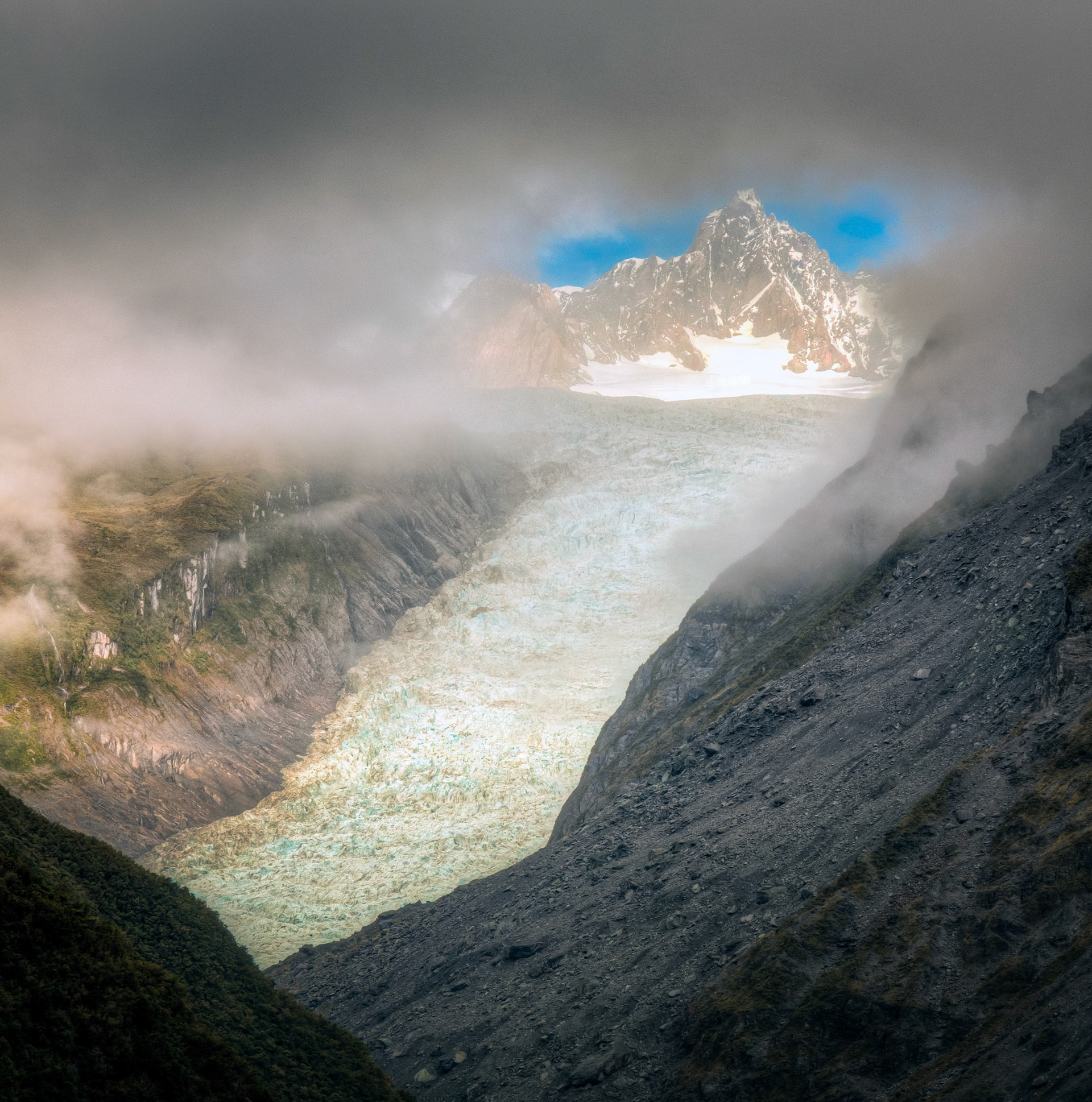 View Walk in Fox Glacier, New Zealand