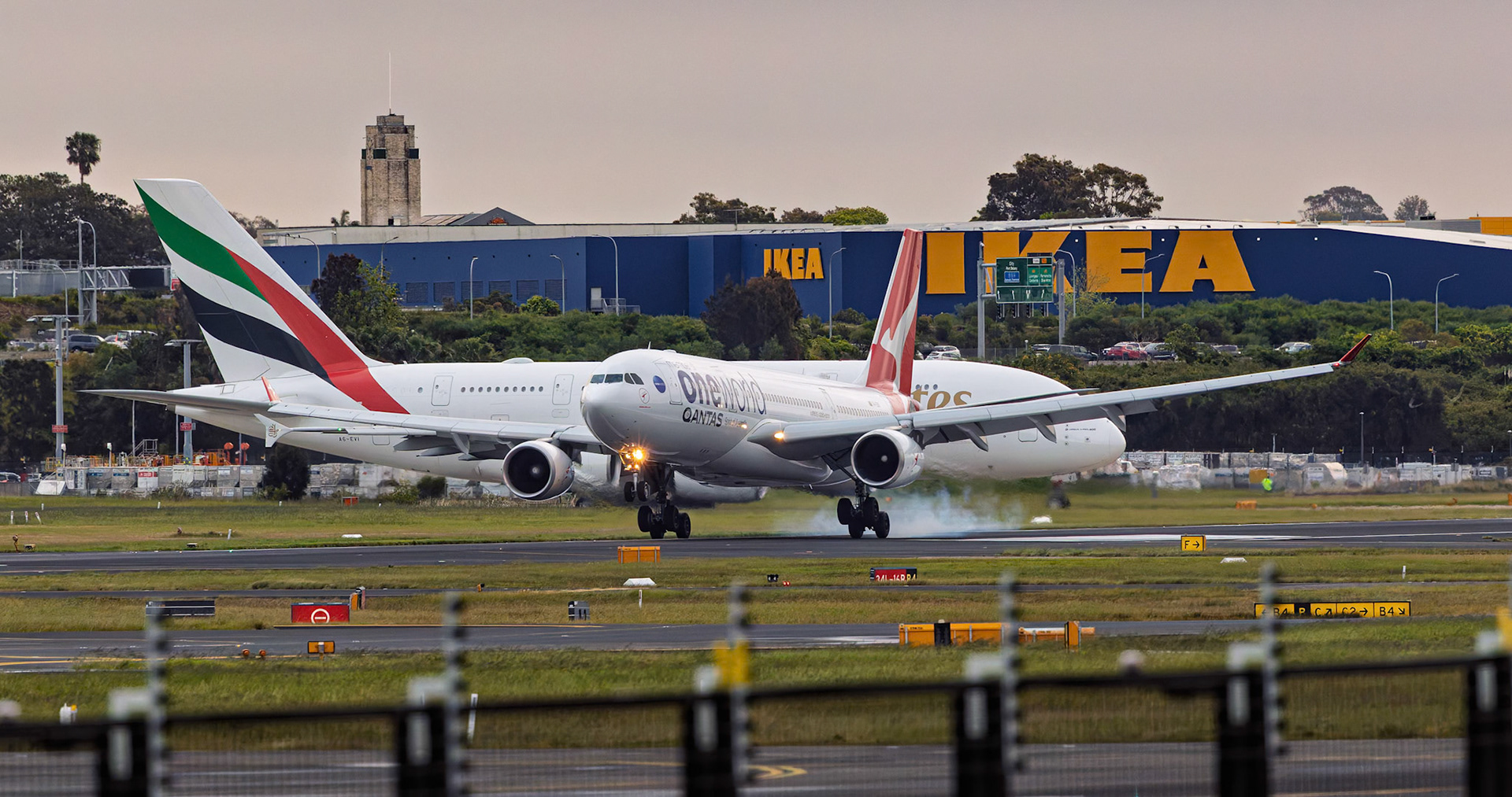 Qantas Airbus A330-202 [VH-EBS] Arriving from Perth from the Sheps Mound, Sydney Airport, Australia