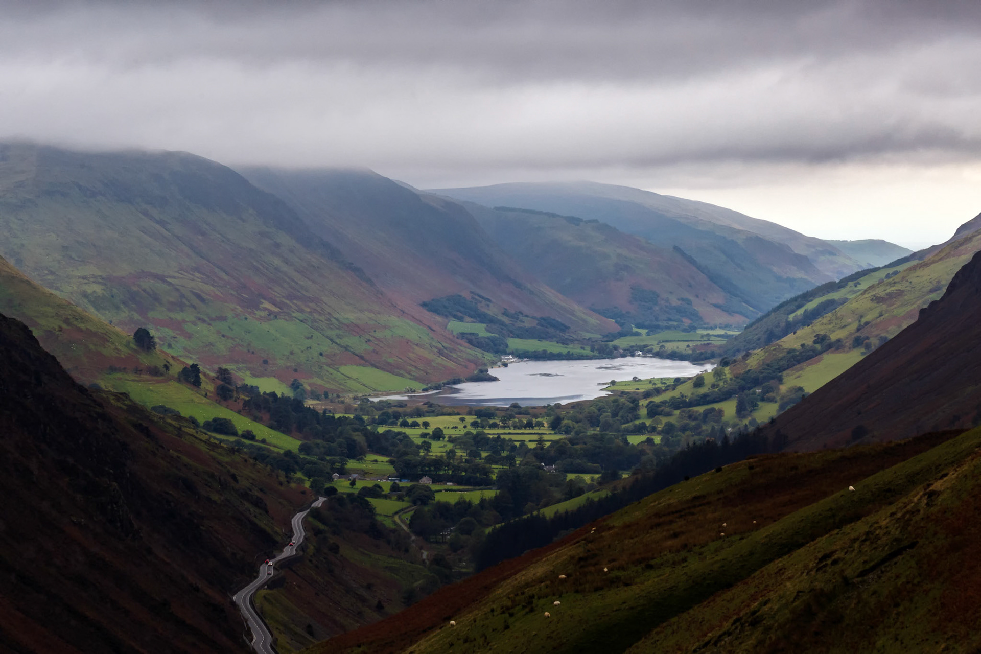 Cad West on the Machloop, Wales