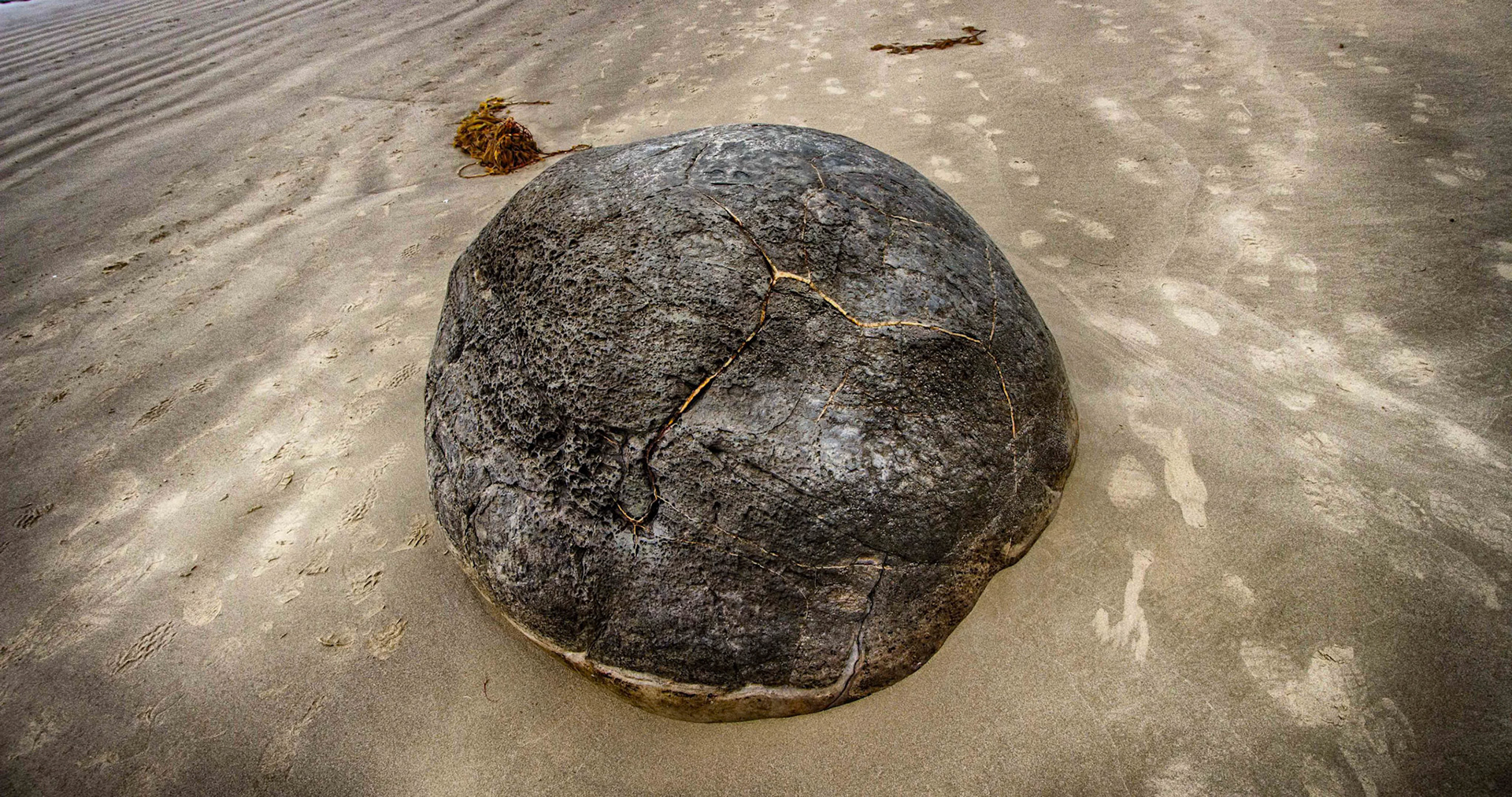 Moeraki Boulders Beach, New Zealand