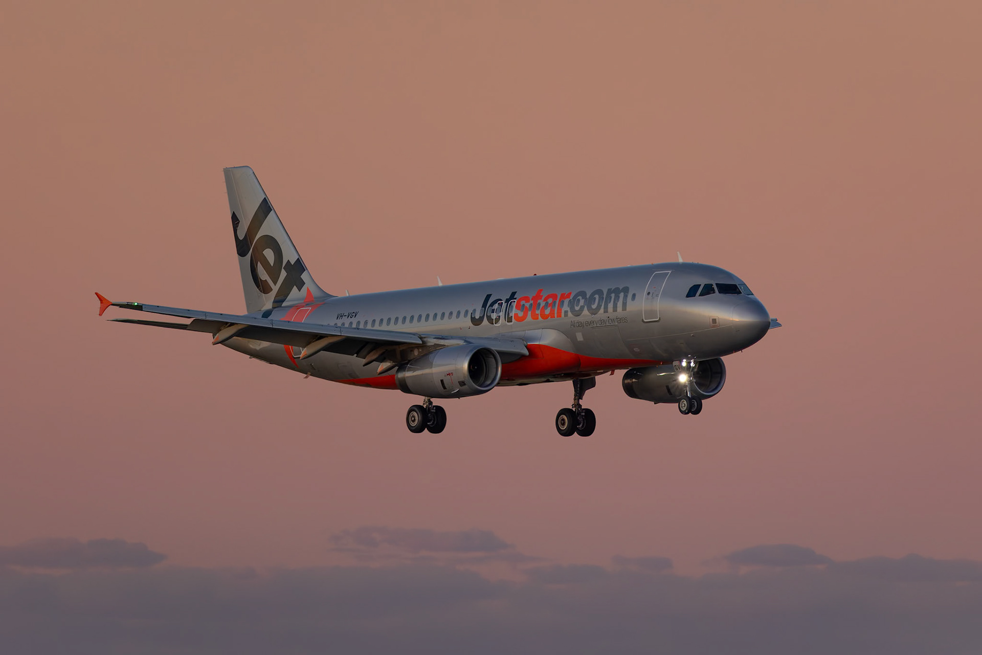 JetStar Airbus A320-232 [VH-VGV], Arriving from Townsville at Brisbane International Airport, Australia