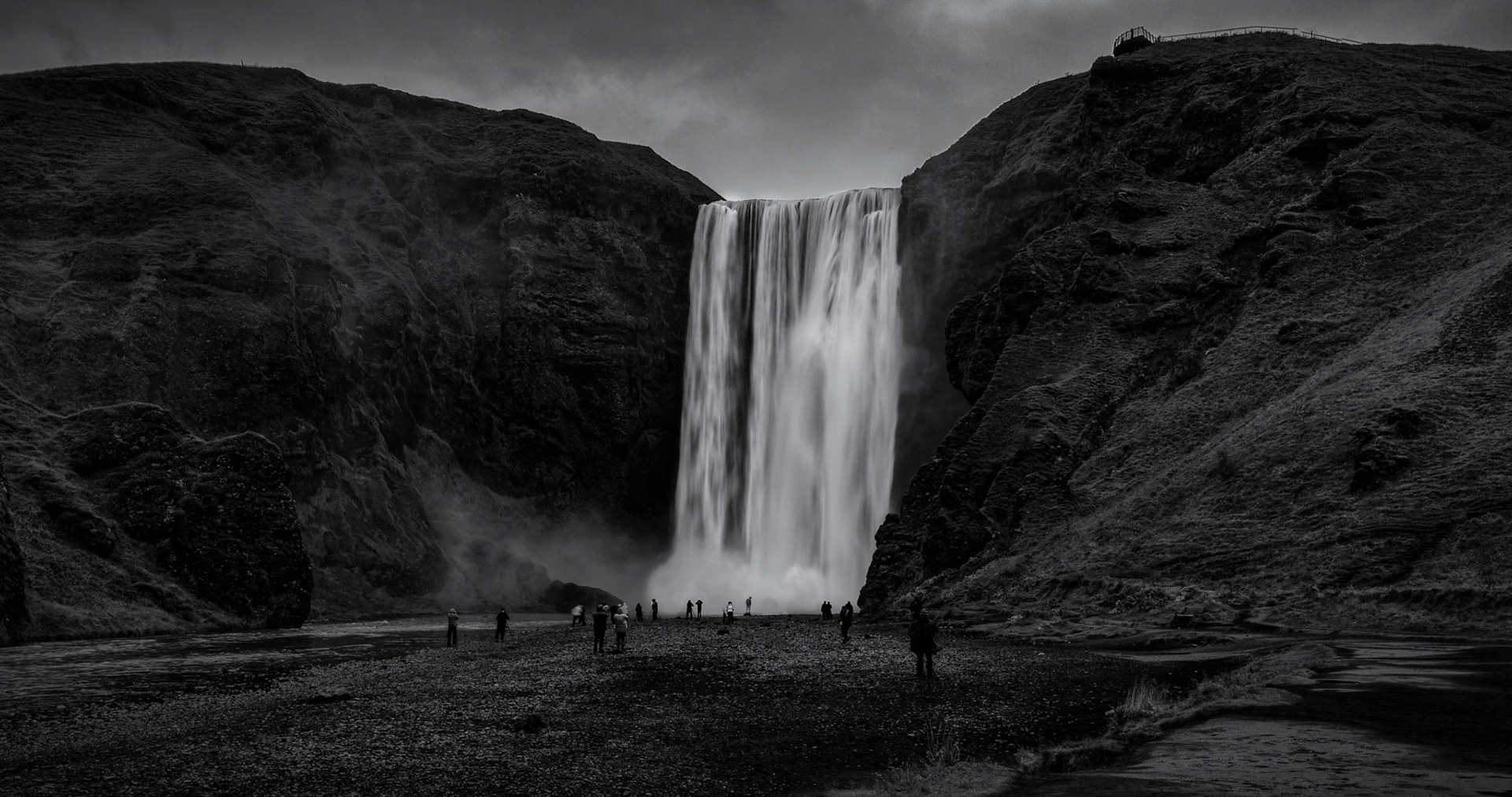 Skogafoss Falls 001