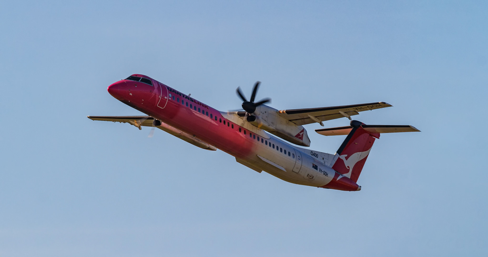 QantasLink (NBCF Livery) Bombardier Dash 8 Q400 [VH-QOH] Departing to Chinchilla. Departing from Brisbane Airport, Australia.