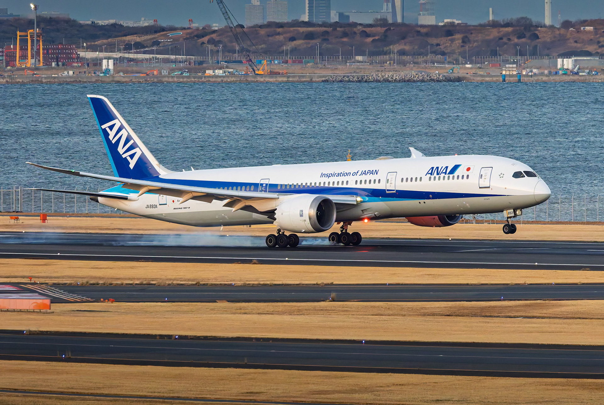 All Nippon Airways Boeing 787-9 Dreamliner (JA893A) Arriving from Manila, Philippines, captured from Terminal 2 viewing platform at Haneda Airport in Tokyo, Japan