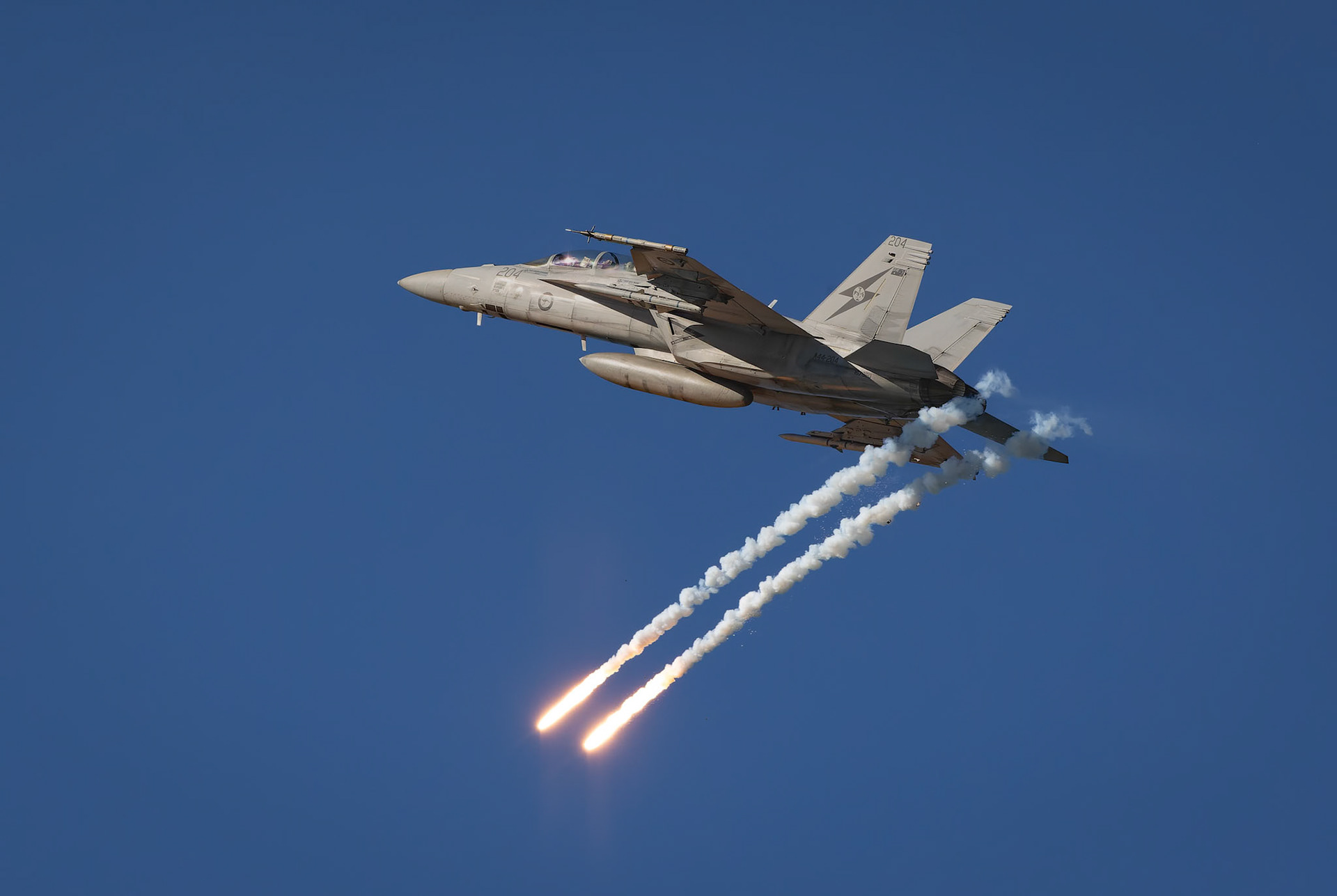 RAAF FA-18 Super Hornet (204) Handling Display at the Pacific Airshow on the Gold Coast, Australia
