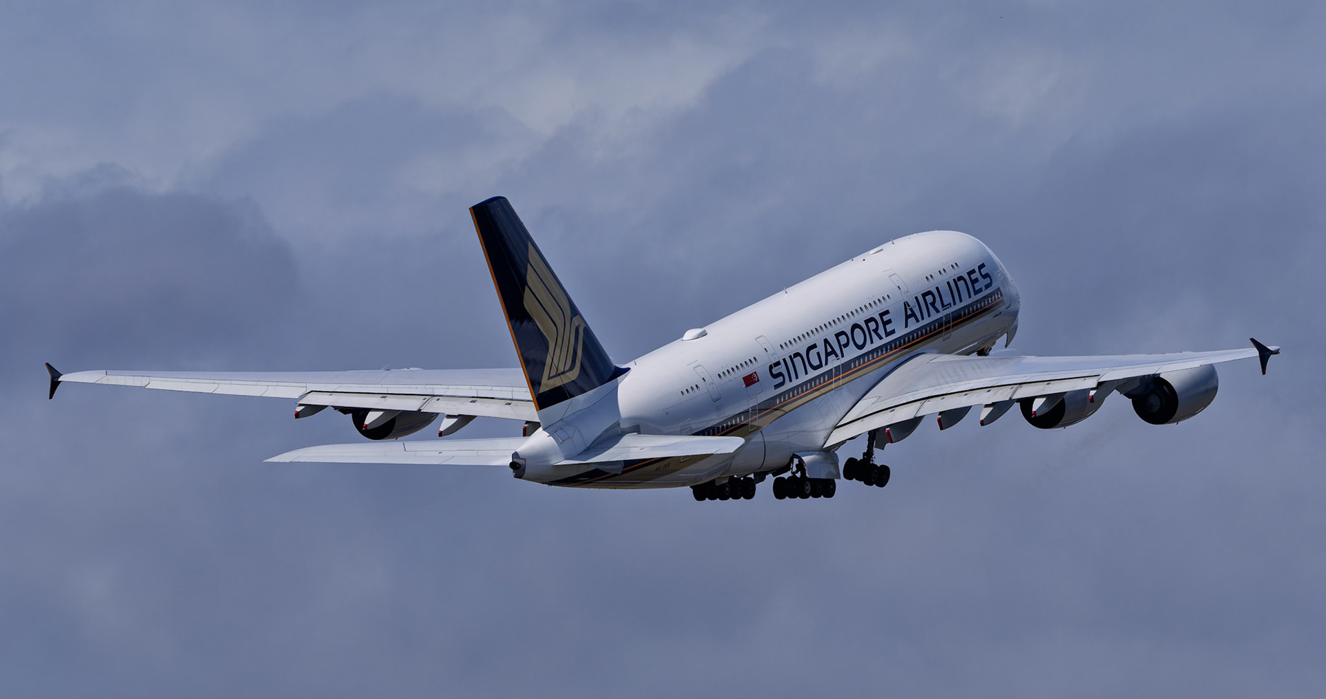 Singapore Airbus A380-841 [9V-SKR] Departing to Singapore from the Beach, Sydney Airport, Australia