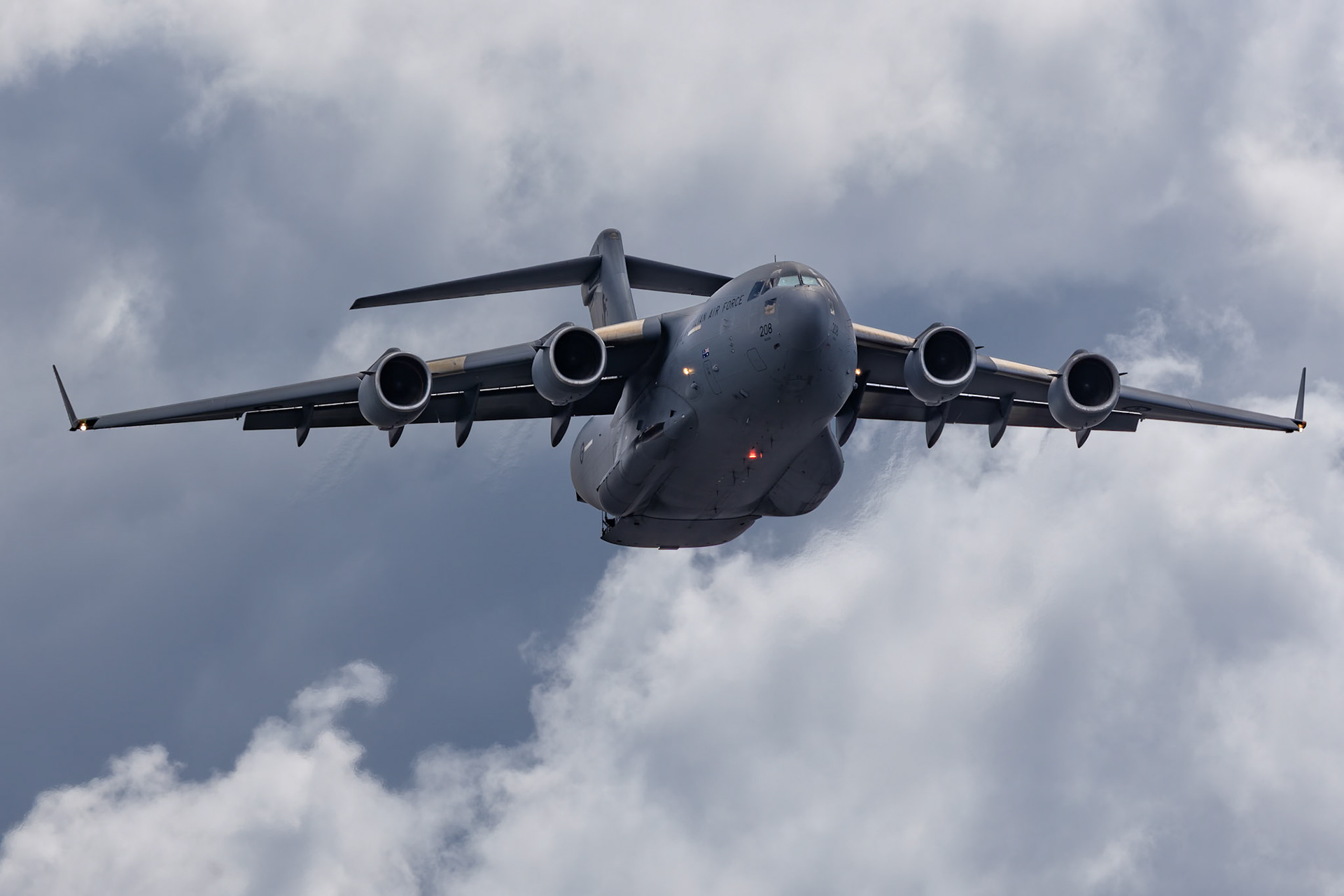 Royal Australian Air Force Boeing C-17A Globemaster III [A41-208] during 2025 Riverfire Rehearsal in Brisbane, Australia