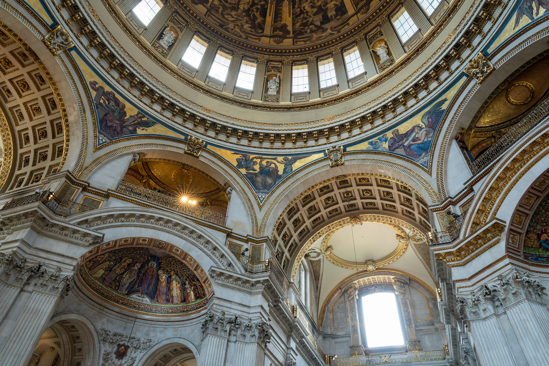 St Pauls Arches and dome