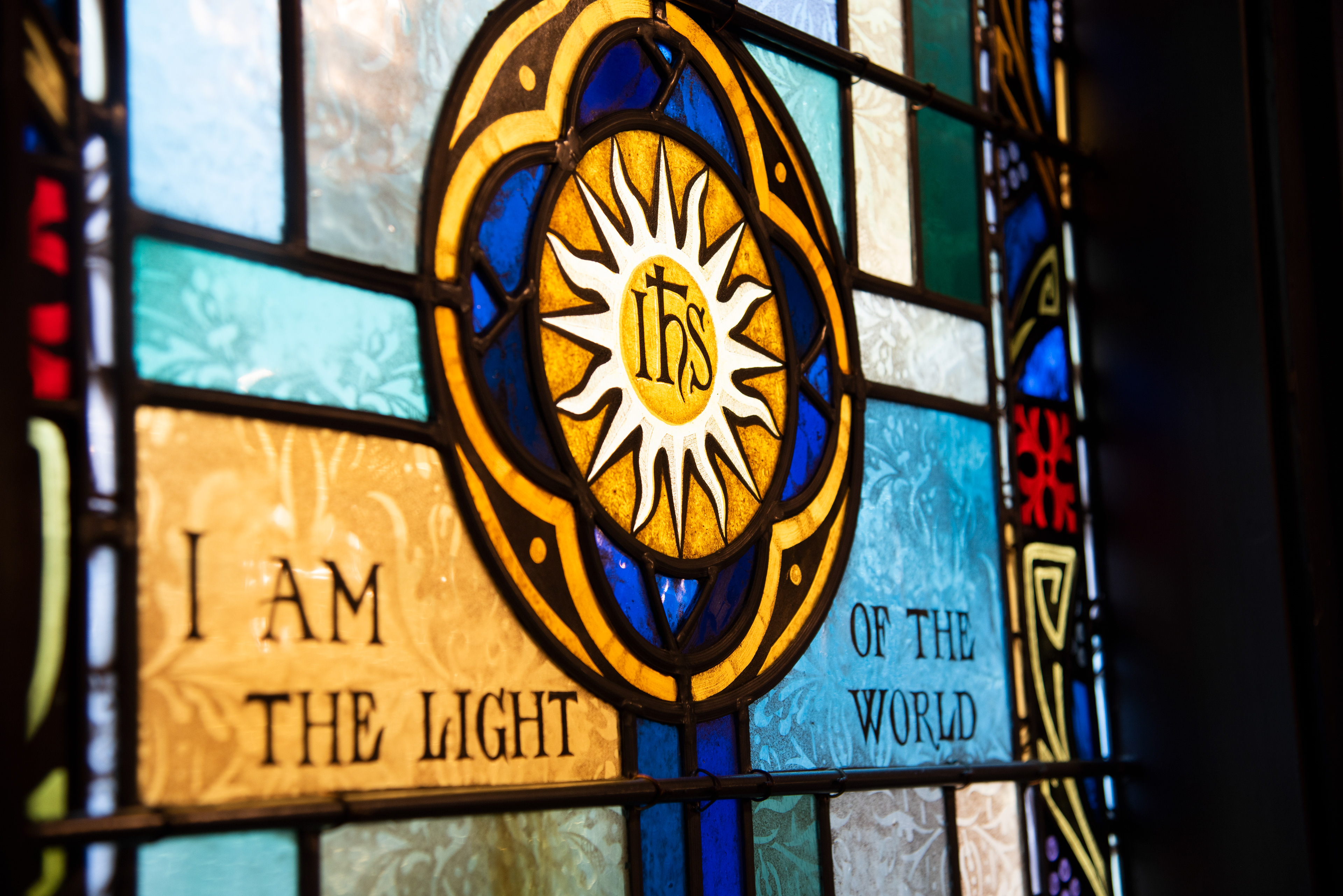 Artistic Venue photographs of Versailles Ky Church- By Wedding Photographer Davron Bowman