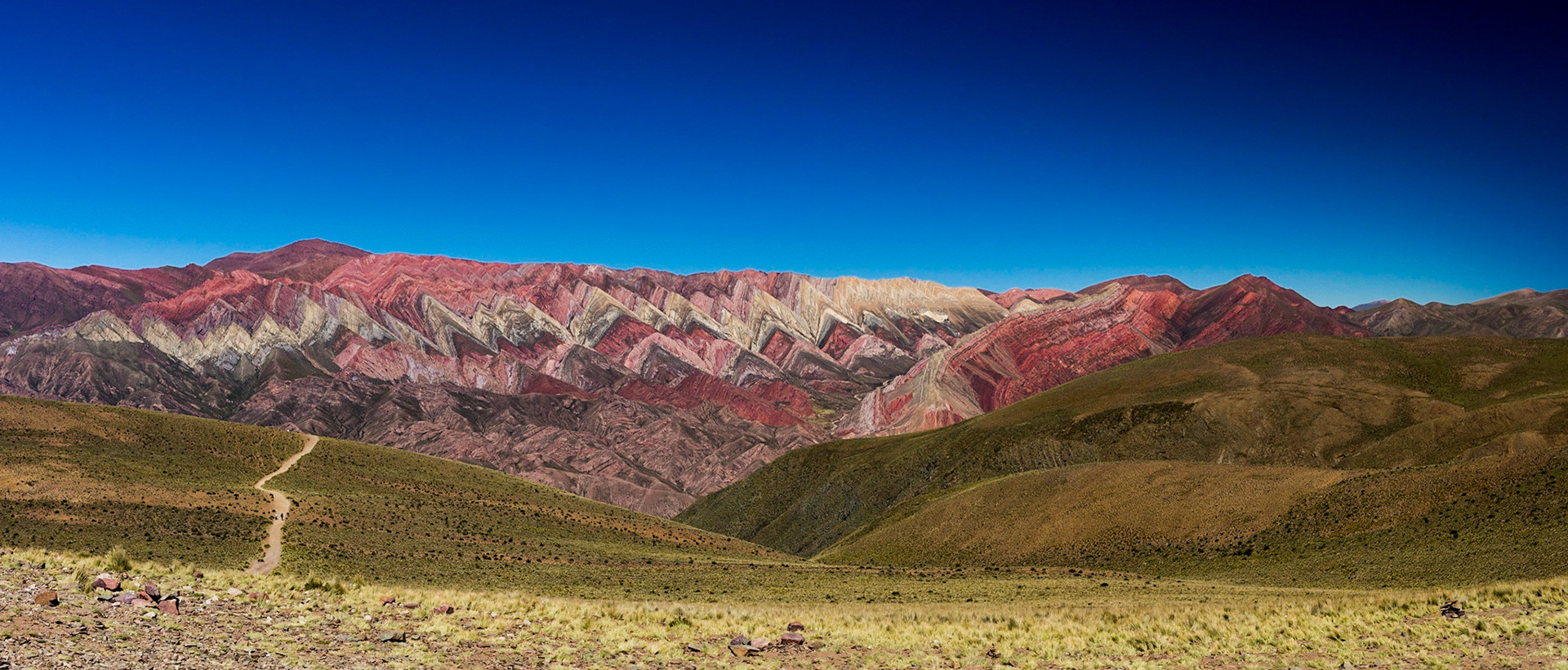 SERRANÍAS DEL HORNOCAL - CERRO DE 14 COLORES
