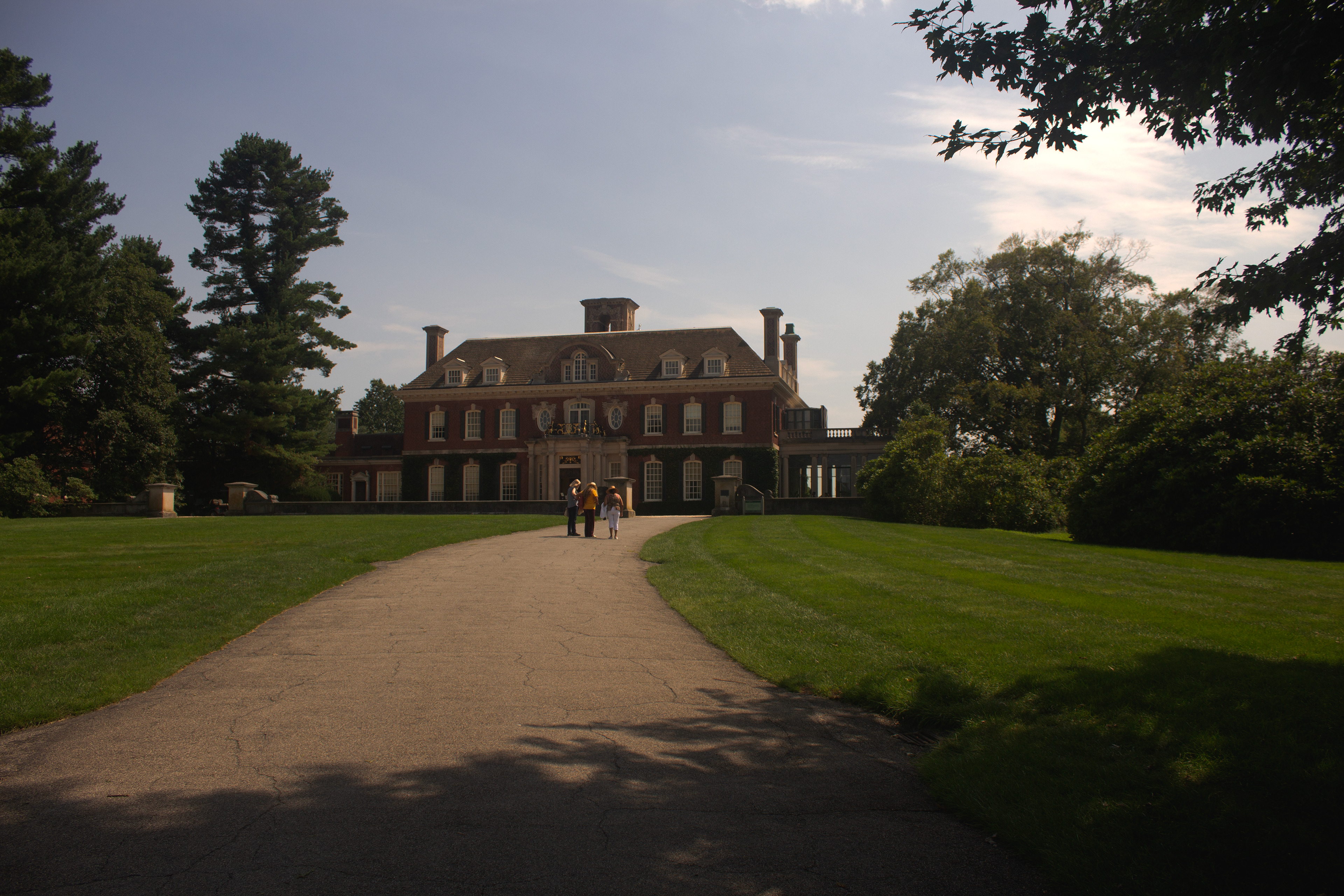 The front view of the Westbury House. Old Westbury, NY.