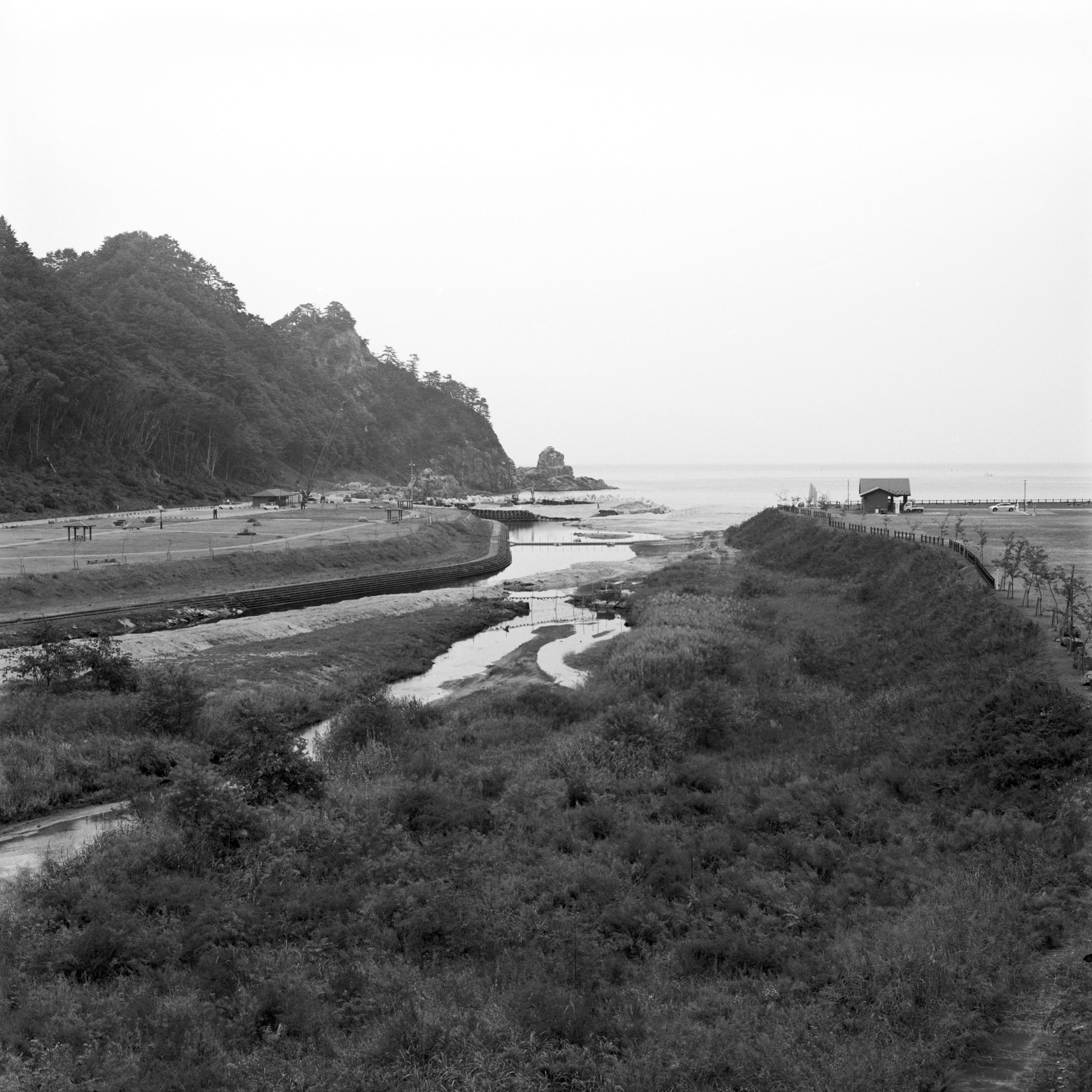 View from the Barrier, Japan (2019) 40x40cm silver gelatin print.
