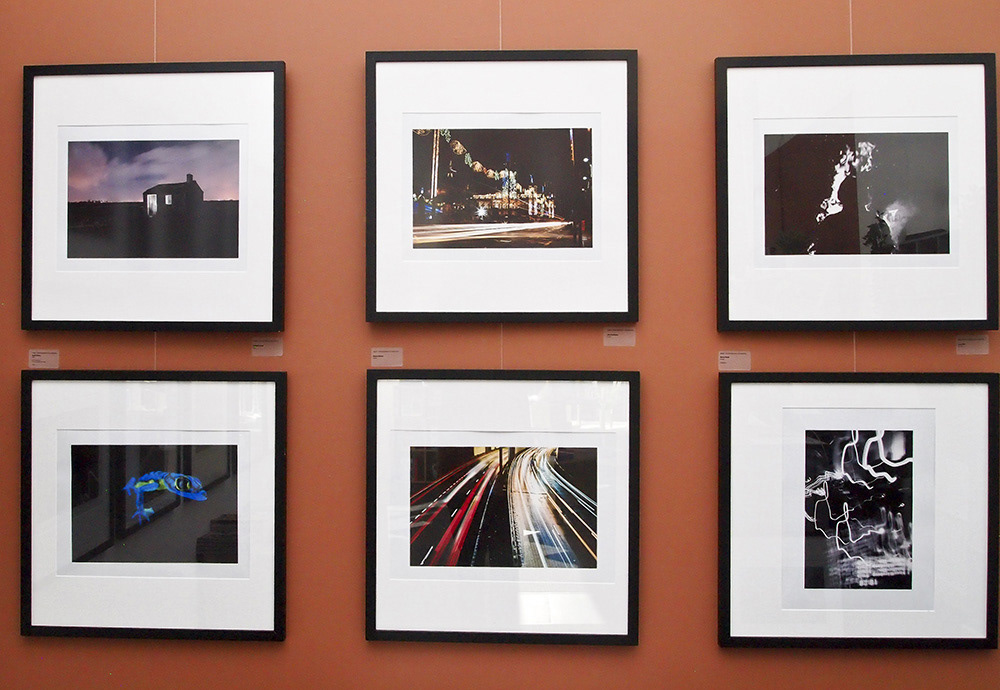 Vue de l'exposition "Night",  du 2 au 30 avril 2026 à la galerie de High Street à Glasgow. 