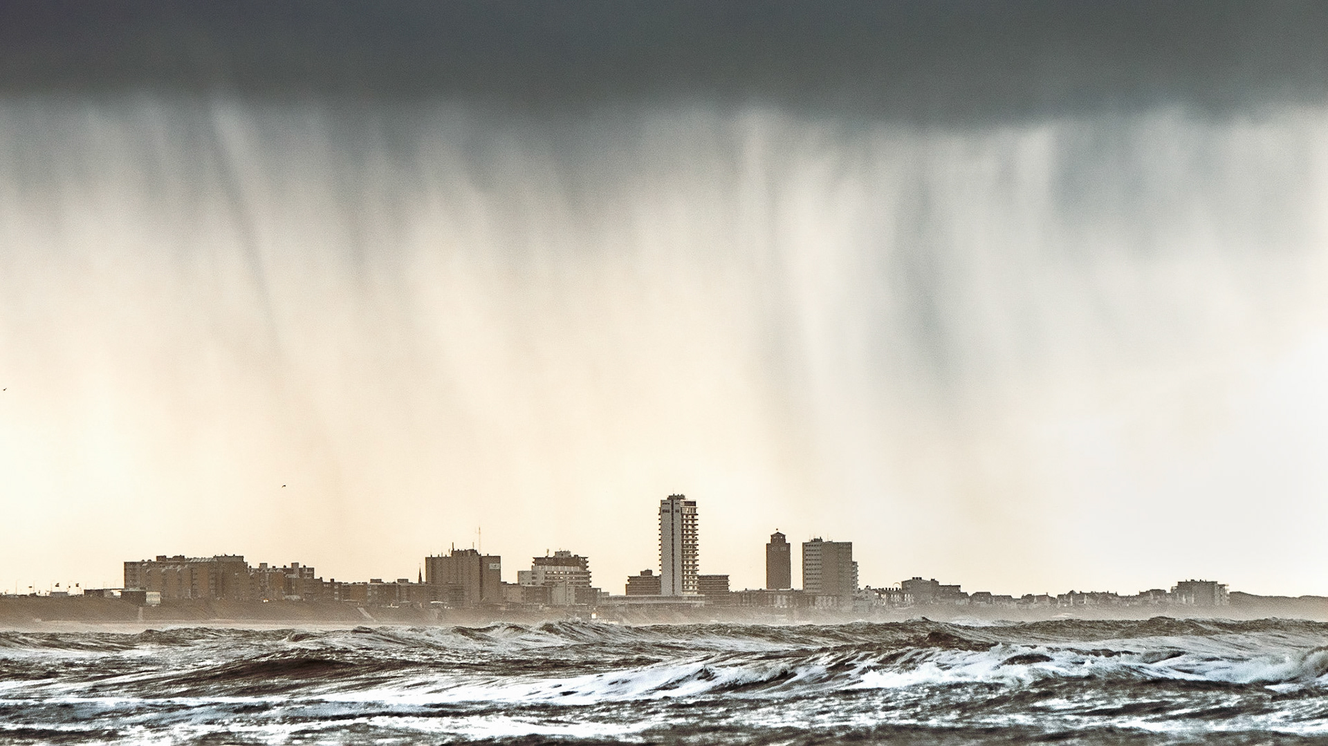 Zandvoort Shower