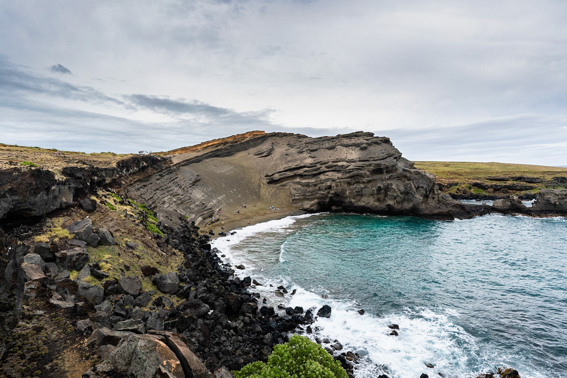 Papakolea Green Sand Beach