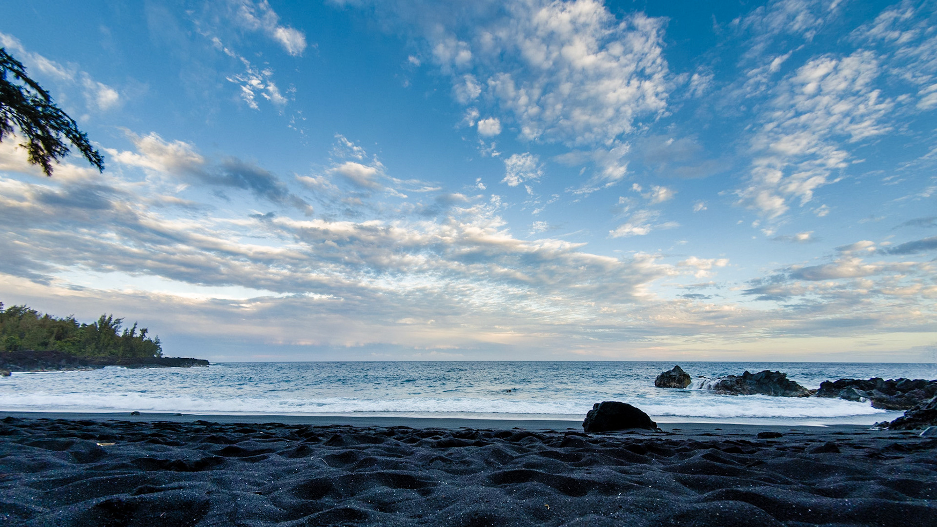 Kehena Black Sand Beach