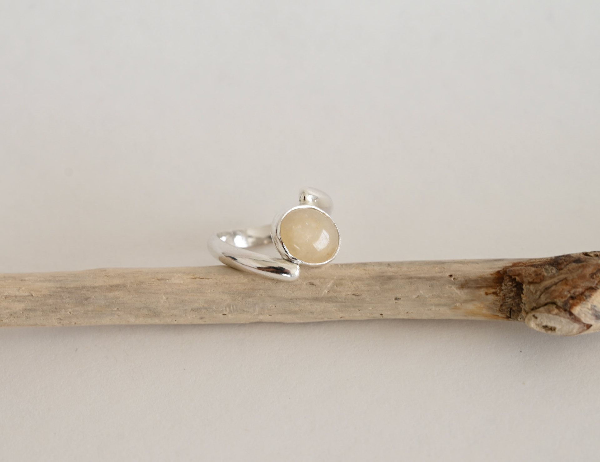 Yellow Onyx + Sterling Silver