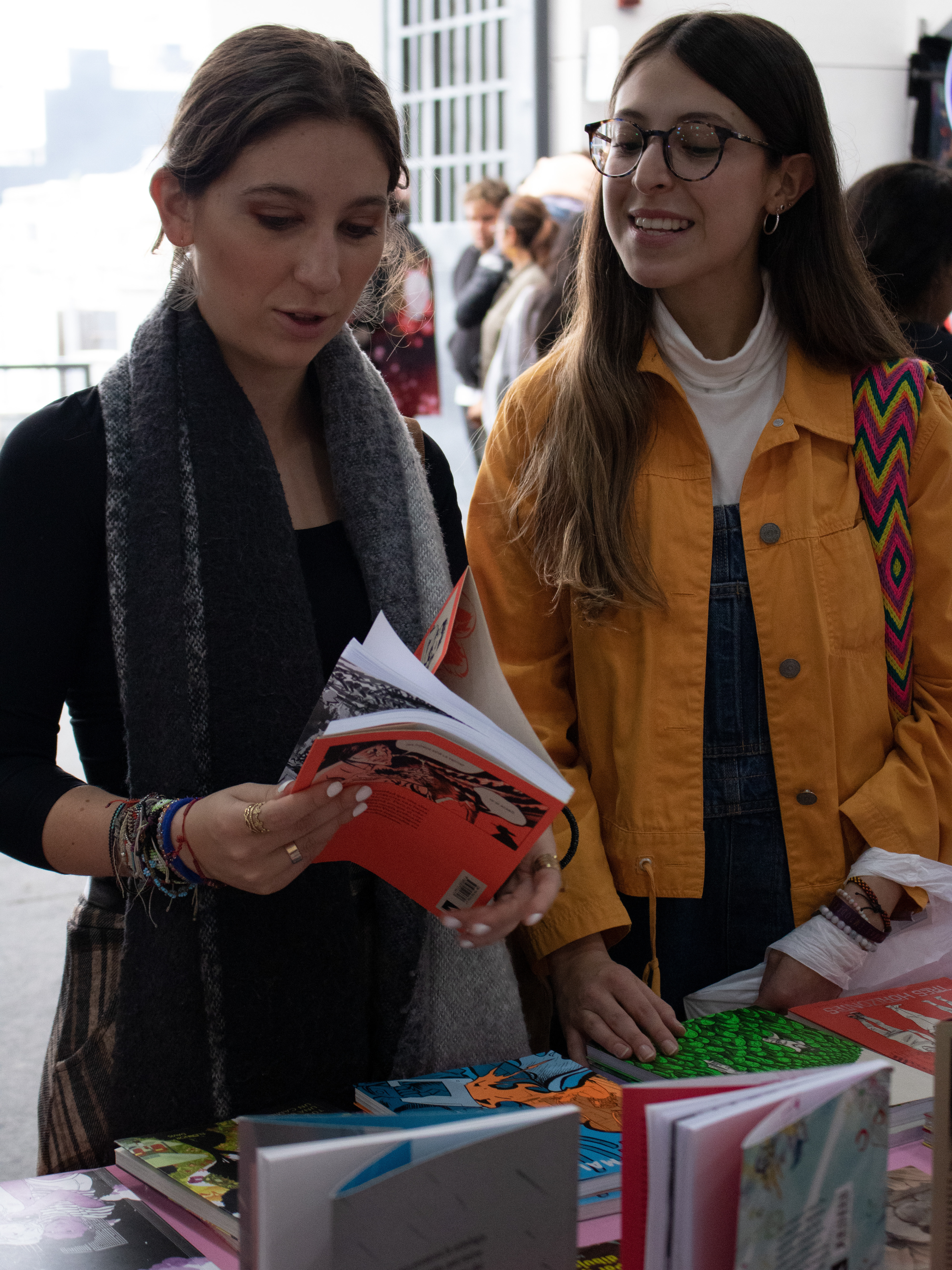 Bookseller. Feria Internacional del Libro de Bogotá (FILBo 2O24)