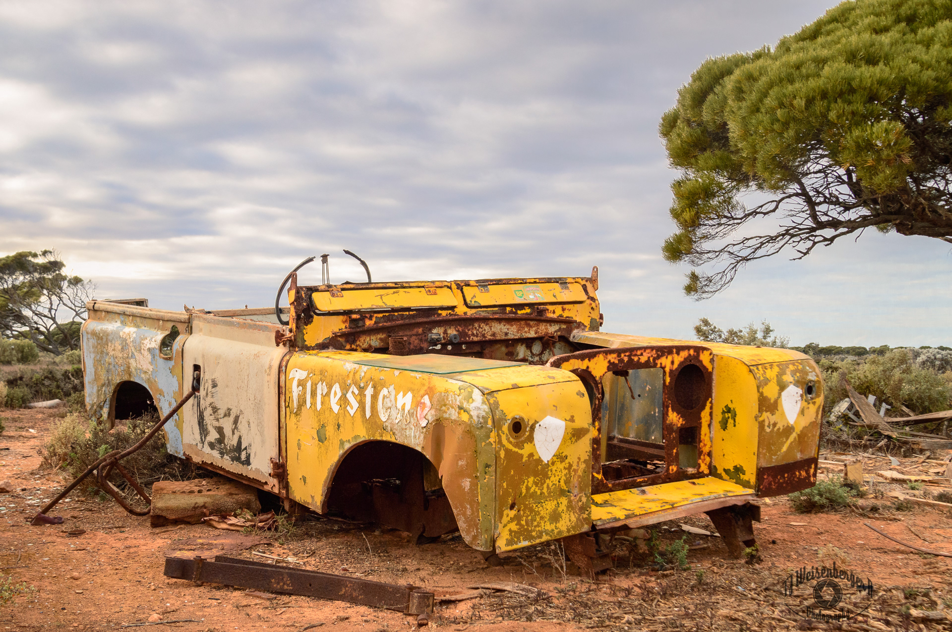 Vintage Landrover Skeleton Series I 1950s on Koonalda Homestead - South Australia