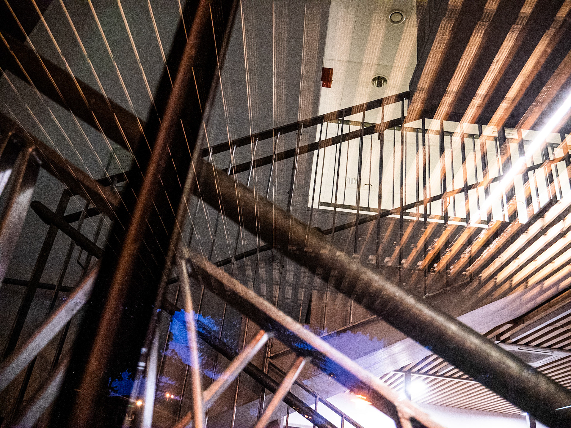 Escaliers, médiathèque, Labarthe-sur-Lèze, mai 2020