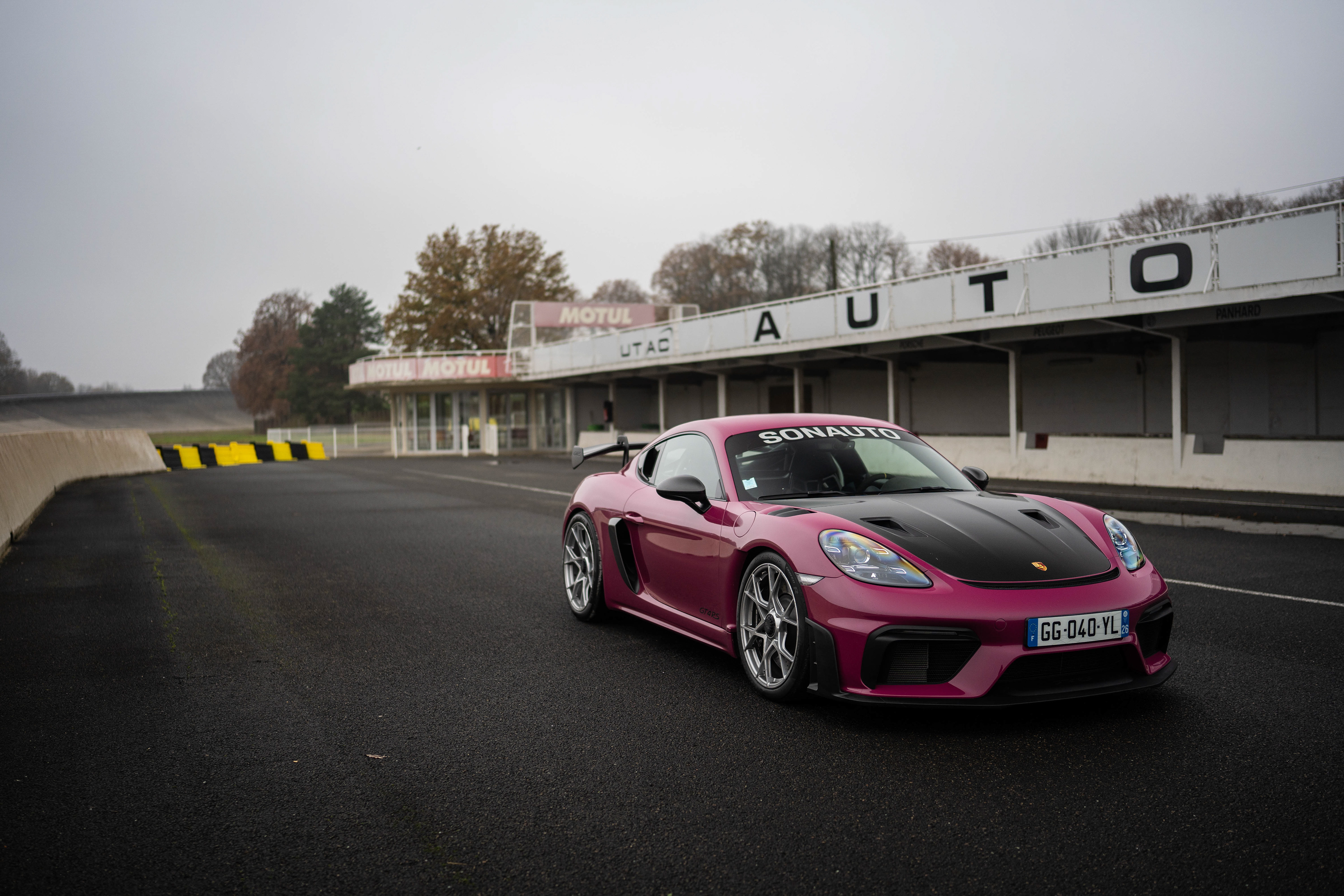 Porsche 718 Cayman GT4 RS © Arnaud Demasier