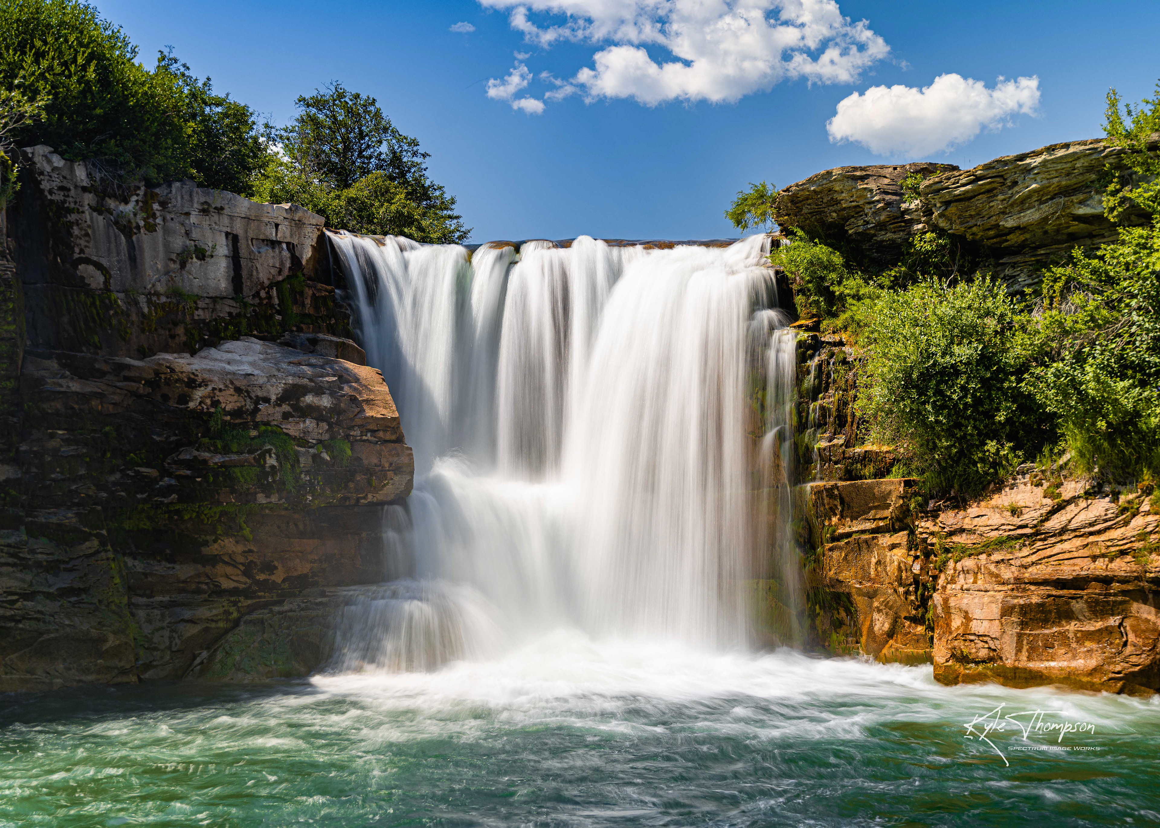 Lundbrek Falls - Lundbrek, AB