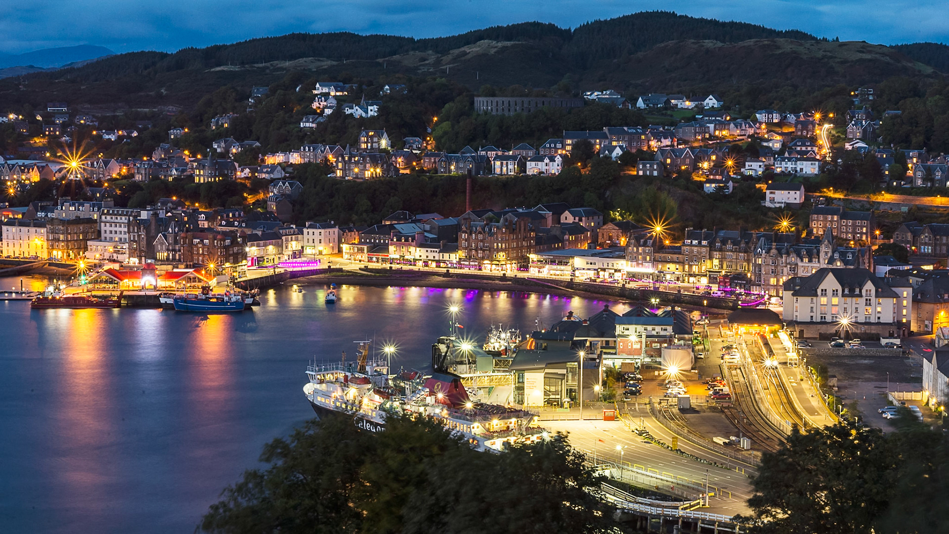 Oban at Night