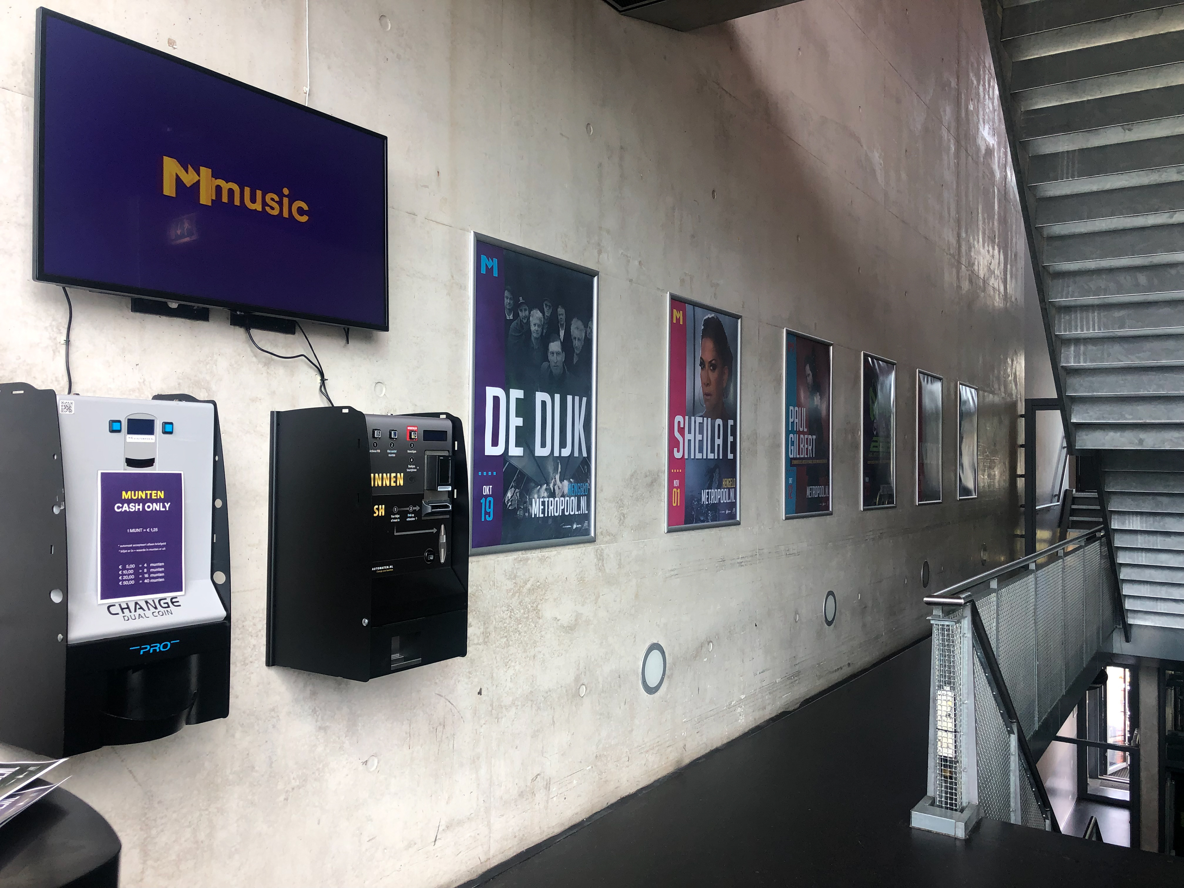 Posters in de gangen