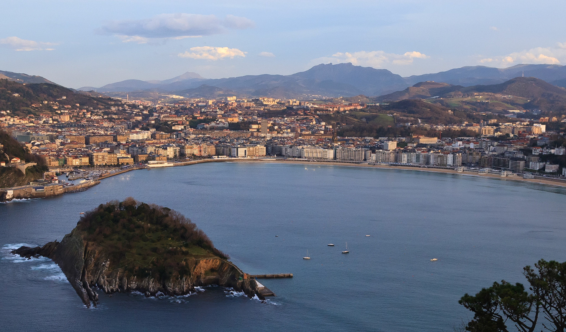 Bahía de la Concha desde el monte Igueldo