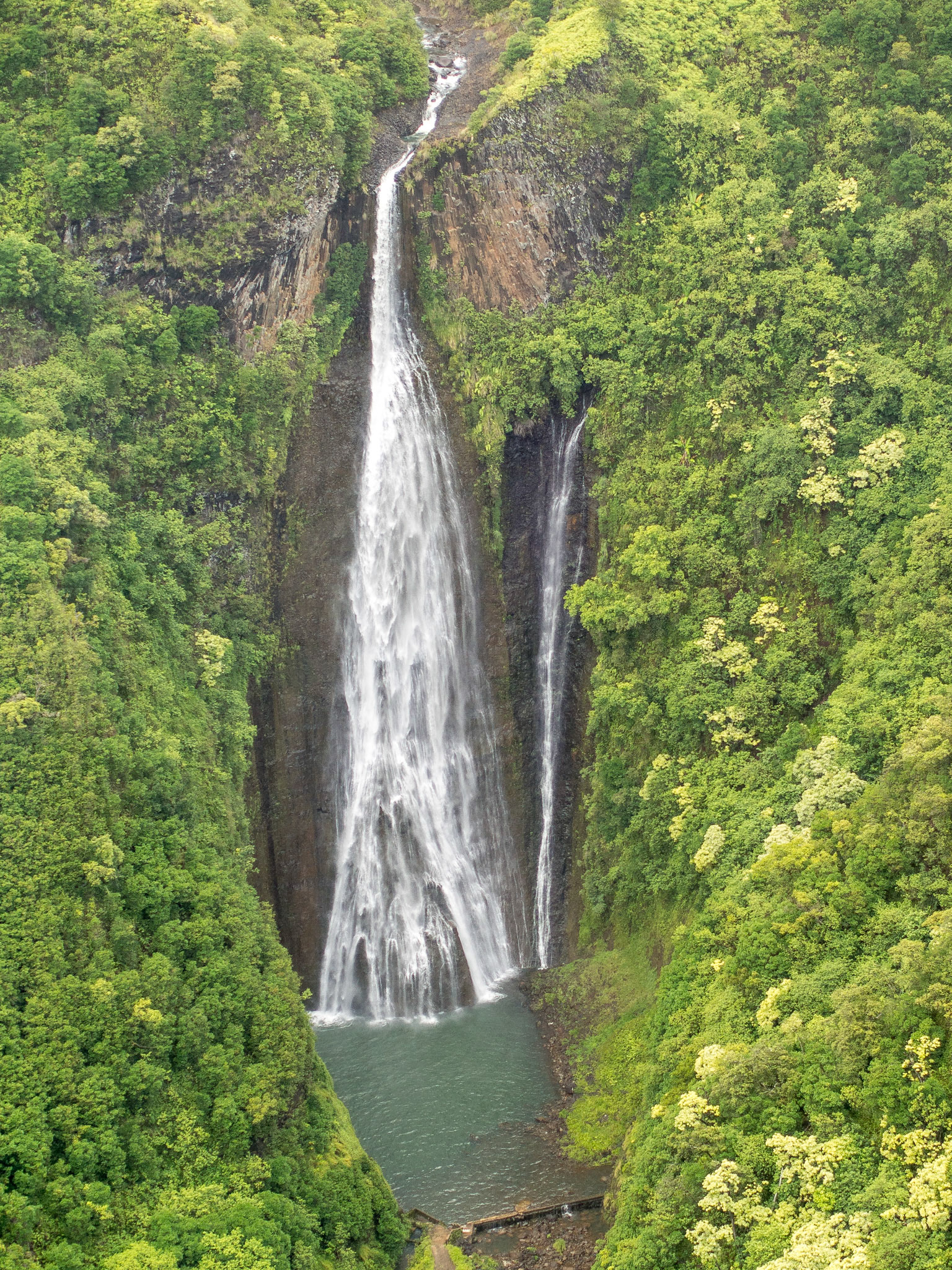 Manawaiopuna Falls