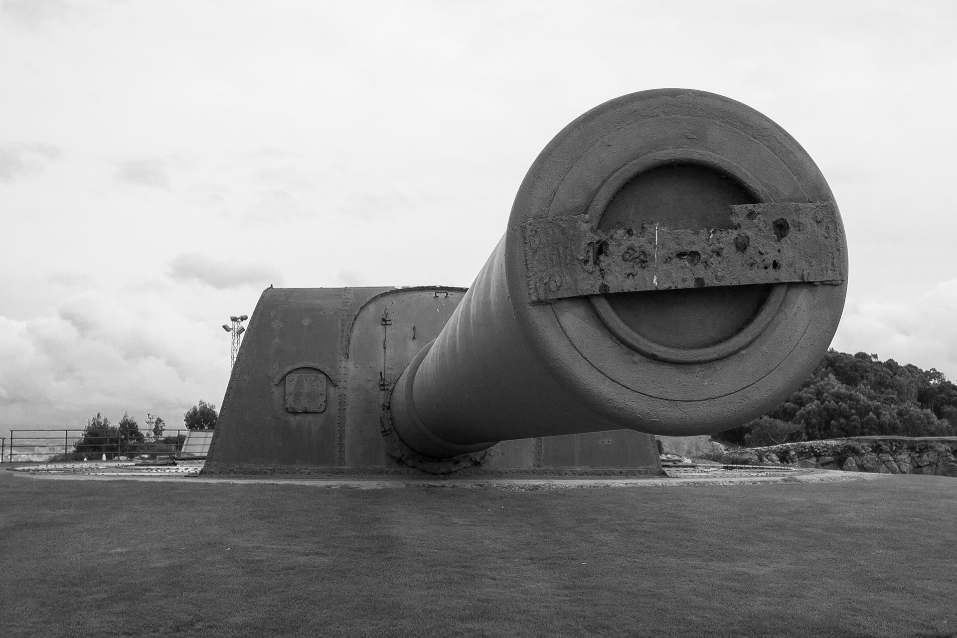 Cañones en el Monte de San Pedro (A Coruña)