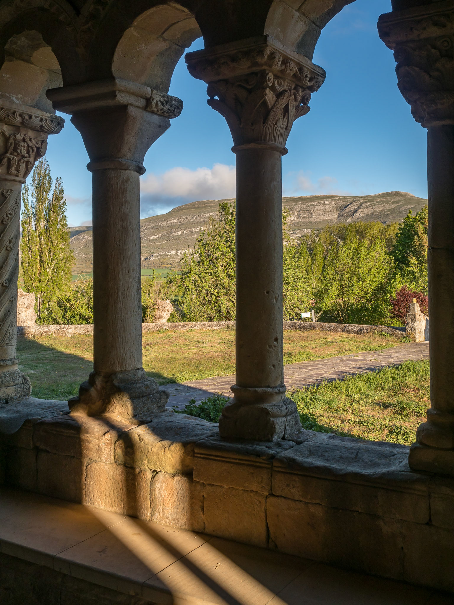 Iglesia de San Julián y Santa Basilisa (Rebolledo de la Torre)