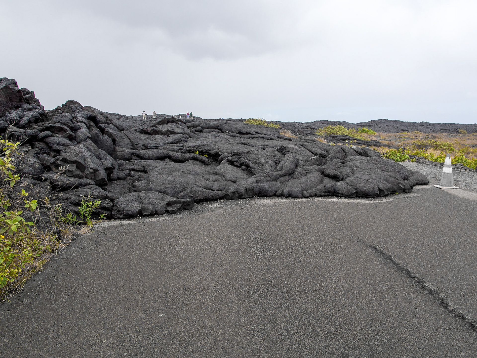 Chain of Craters Road