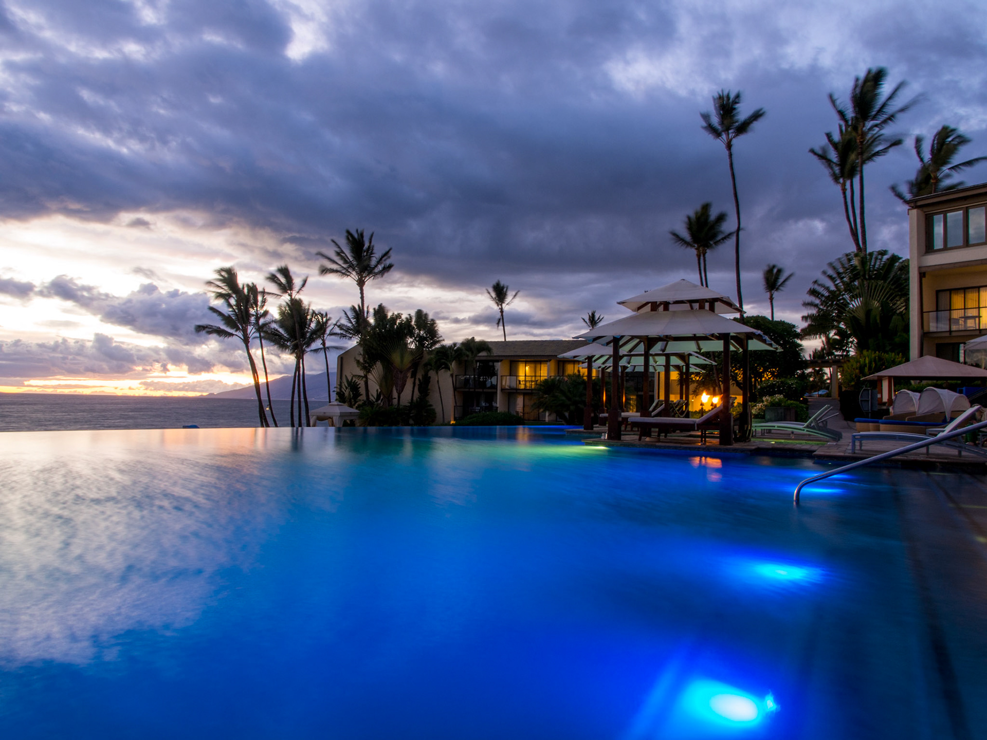 Atardecer en el Wailea Beach Marriott