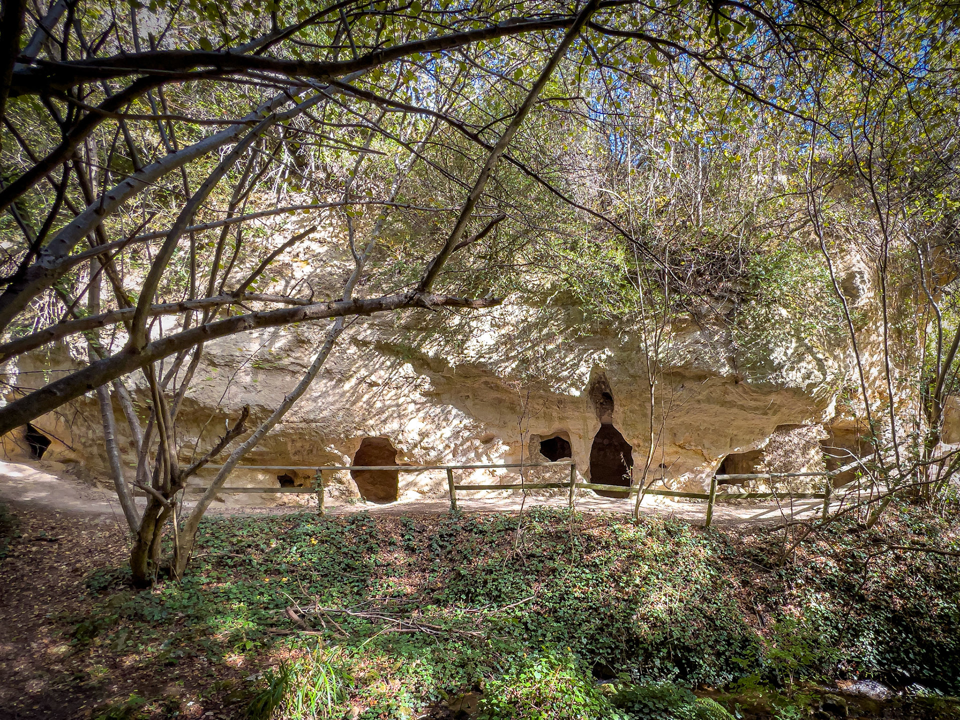 Eremitorio Cueva de los Portugueses (Oña)