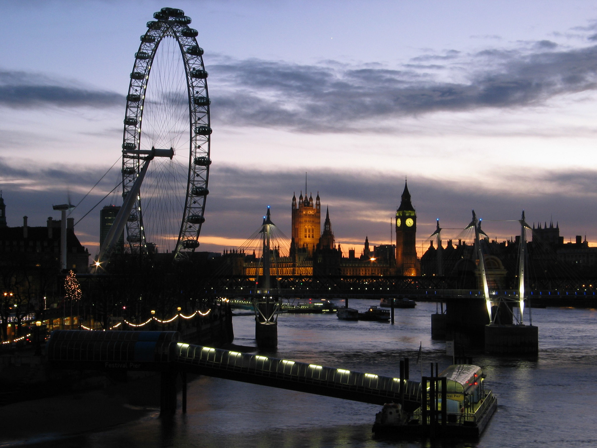 London Eye &amp; Houses of Parliament