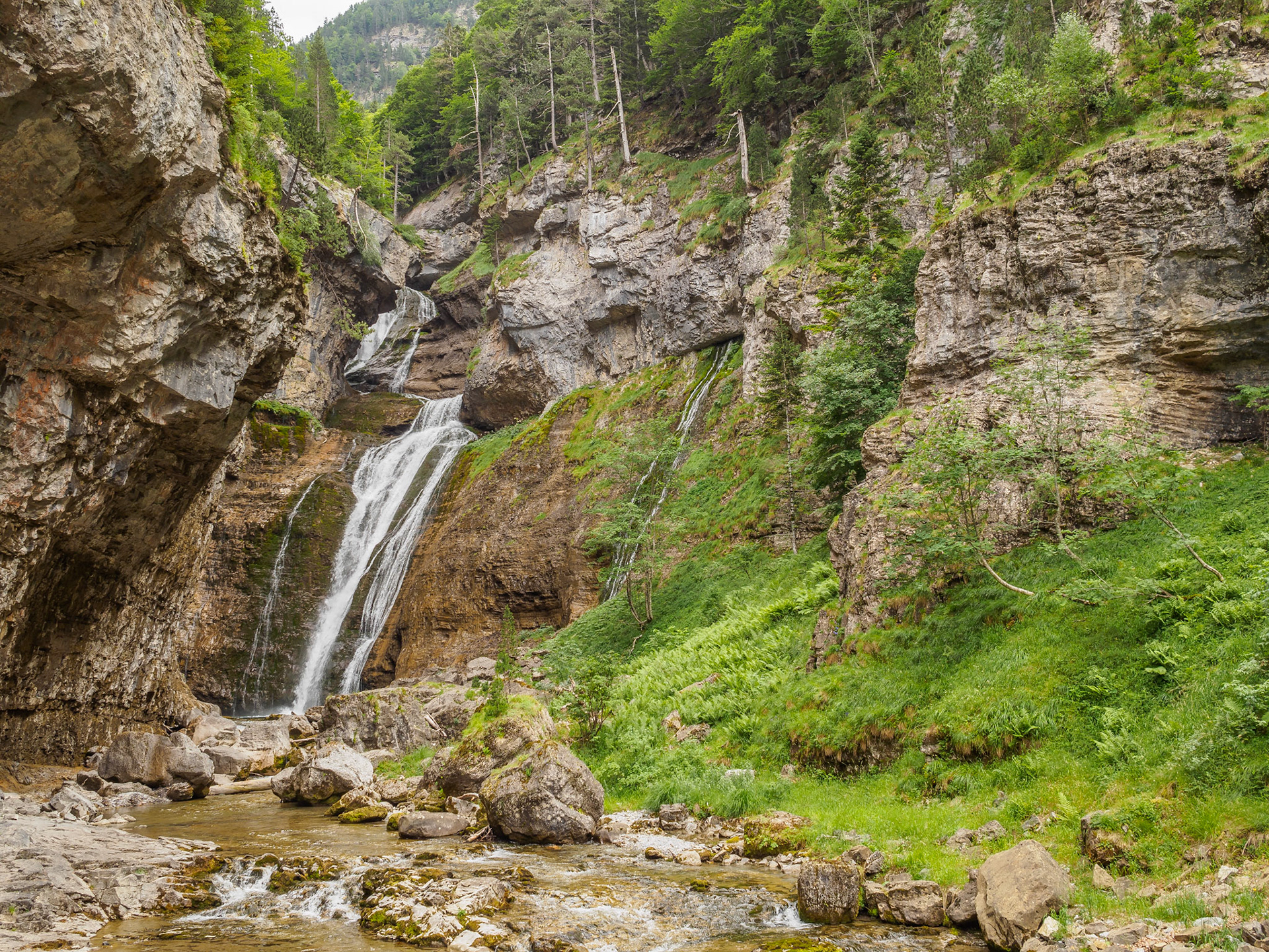 Cascada del Estrecho