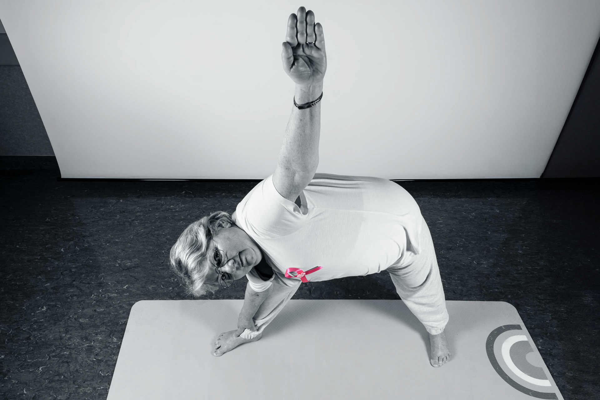 Trikoṇāsana / Triangolo esteso. La soddisfazione di riuscire in ciò che pensavo non essere in grado di fare.