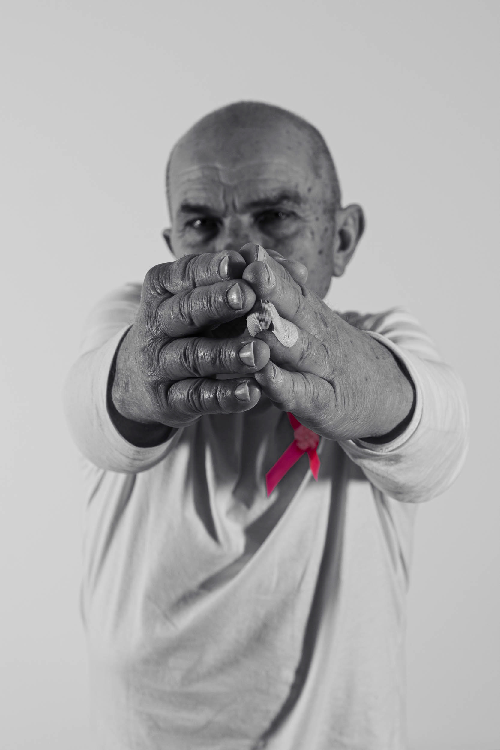 Vīrabhadrāsana III  / Guerriero 3 / dettaglio. La pace interiore è la più grande ricchezza.