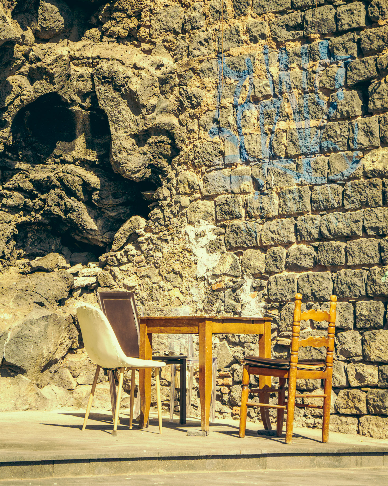 Table and Chairs, Aci Castello