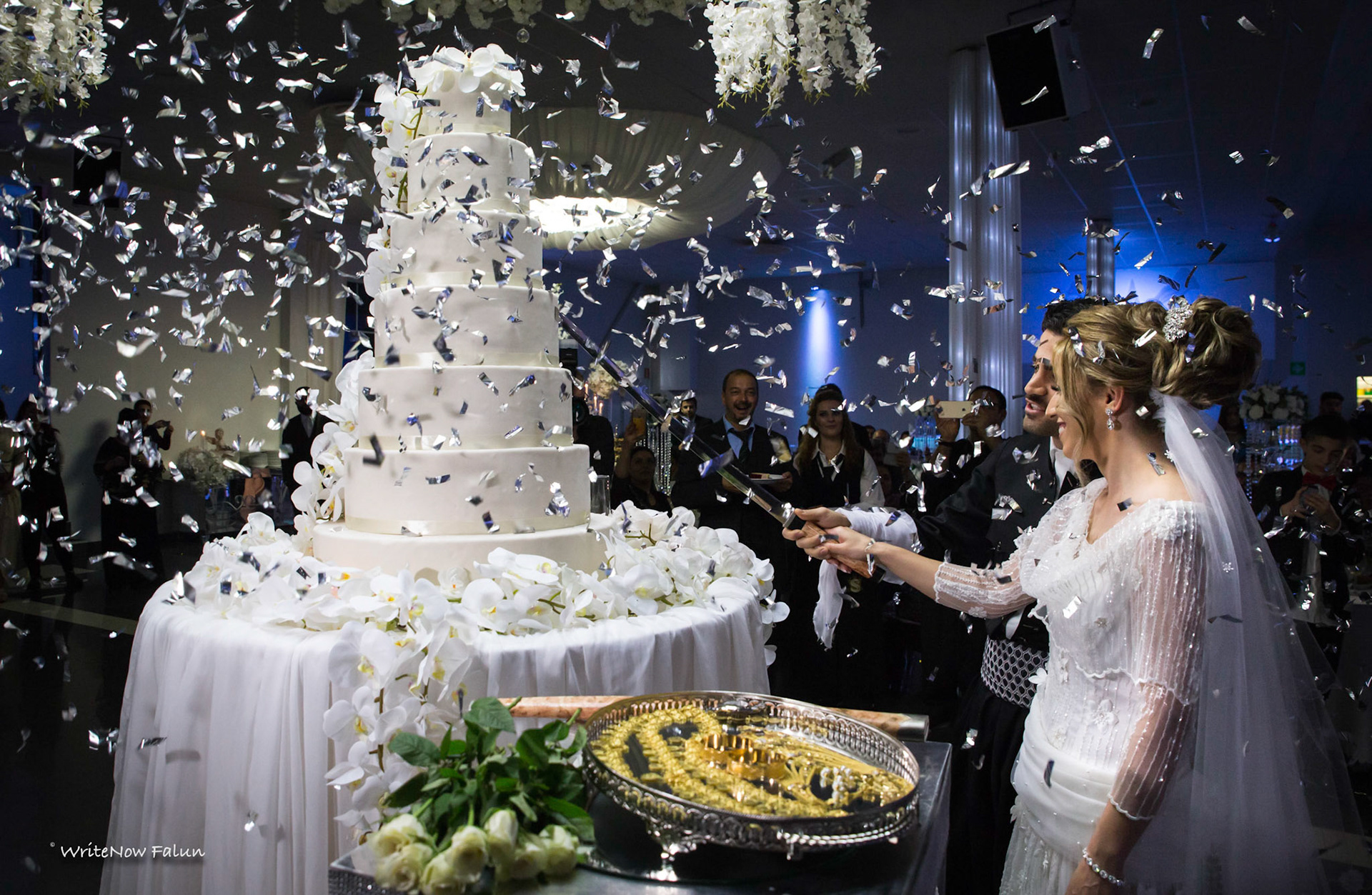 Magisk TÅRTA. Amir & Beyans bröllop i Södertälje 2017.