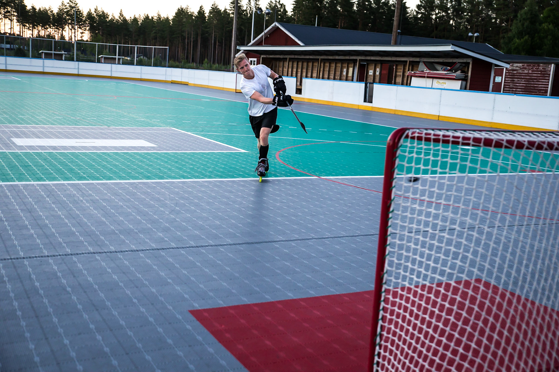 Inlinehockey i Älvkarledby en kväll med Zack Pettersson