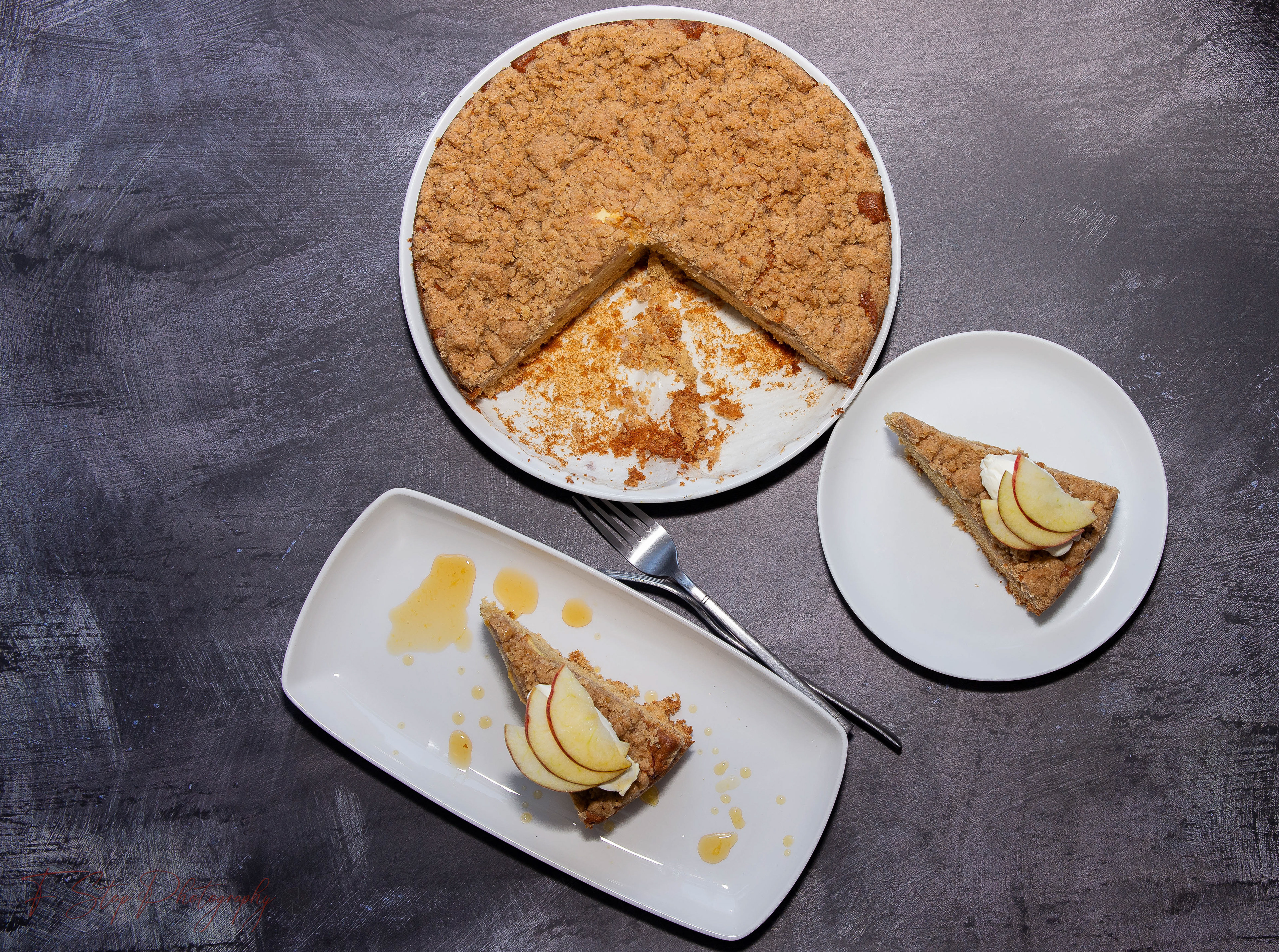 Cinnamon & Apple Crumb Cake