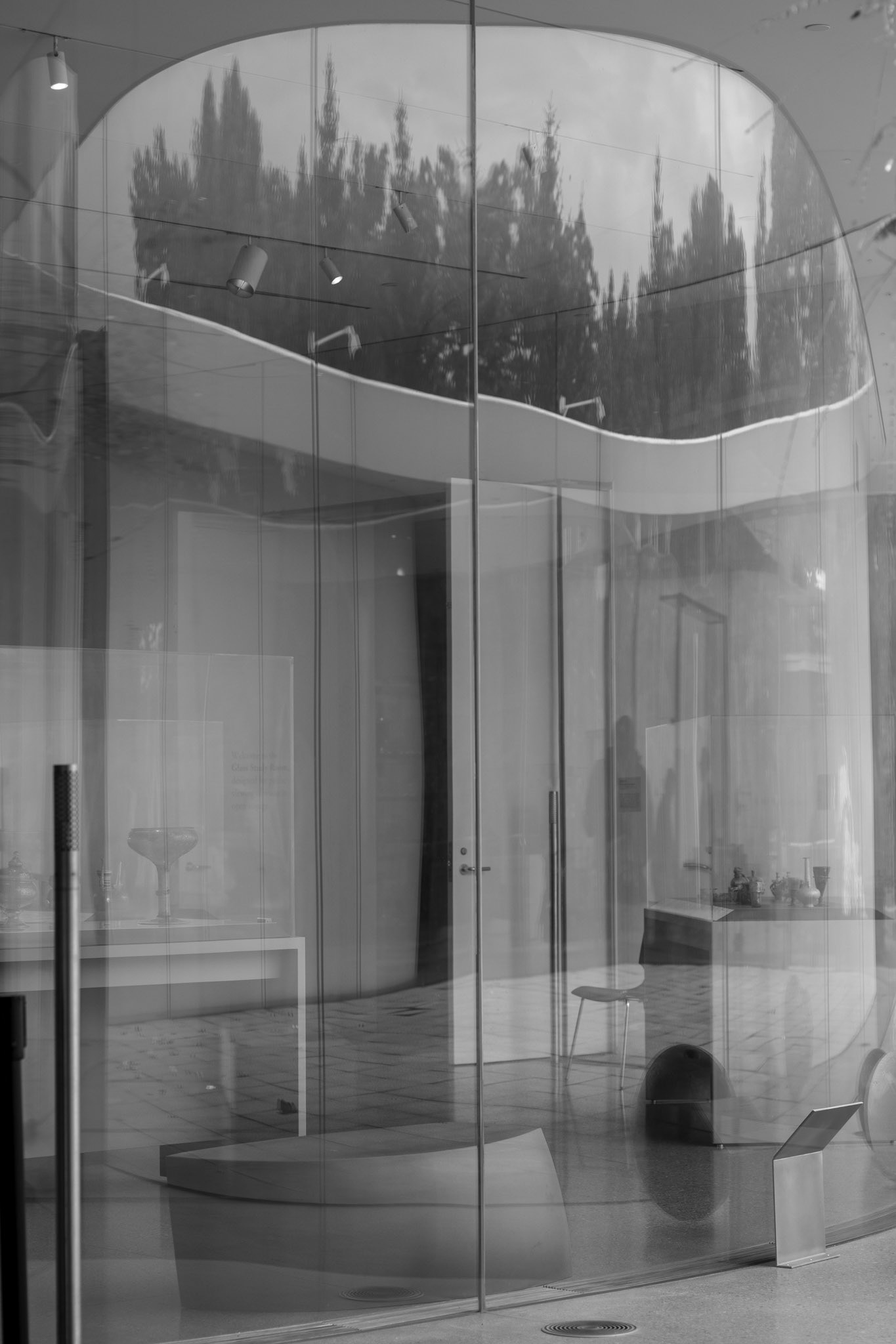 Glass Pavillion at the Toledo Museum of Art / SANAA 06'