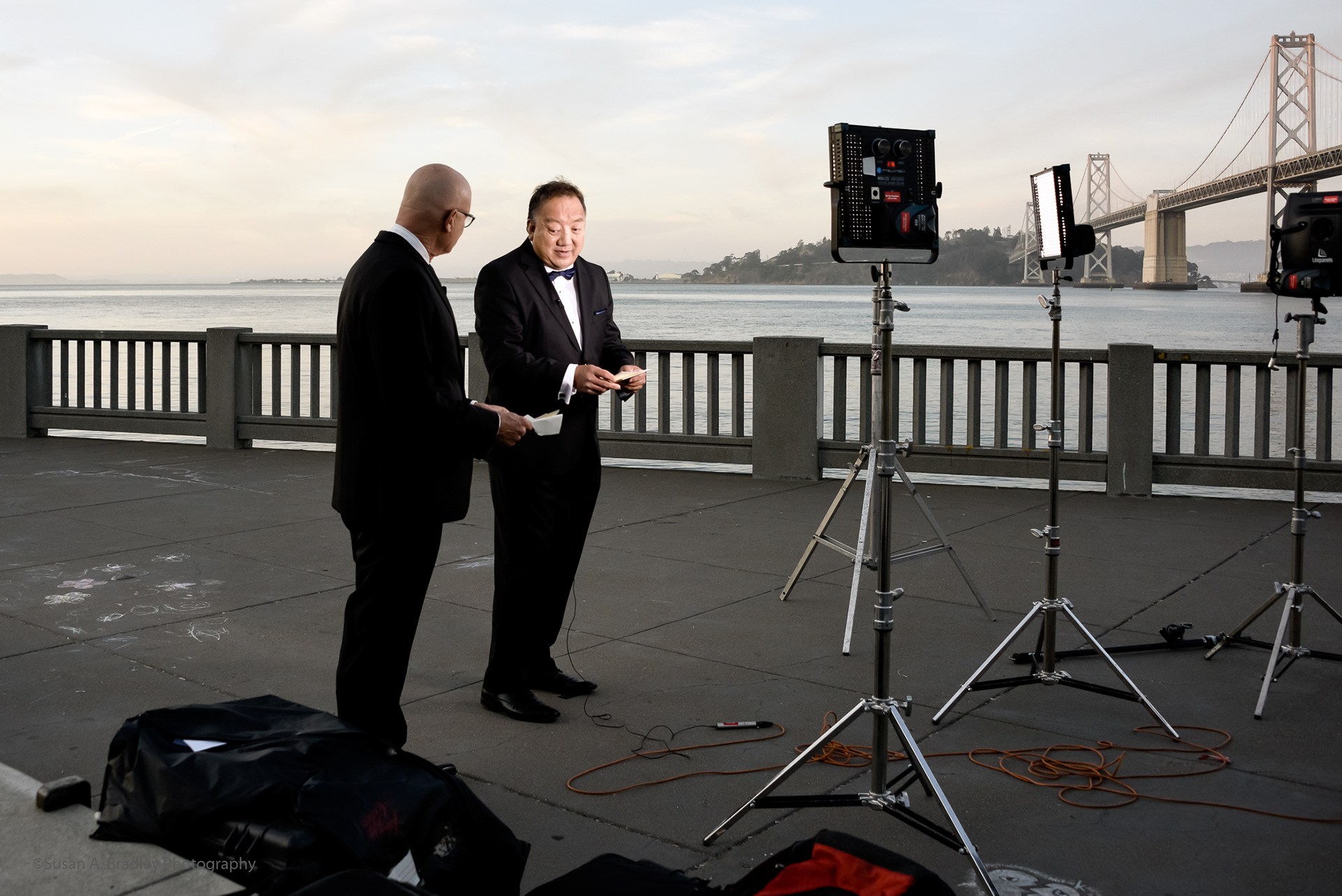 Wayne Freedman, Kevin Wing