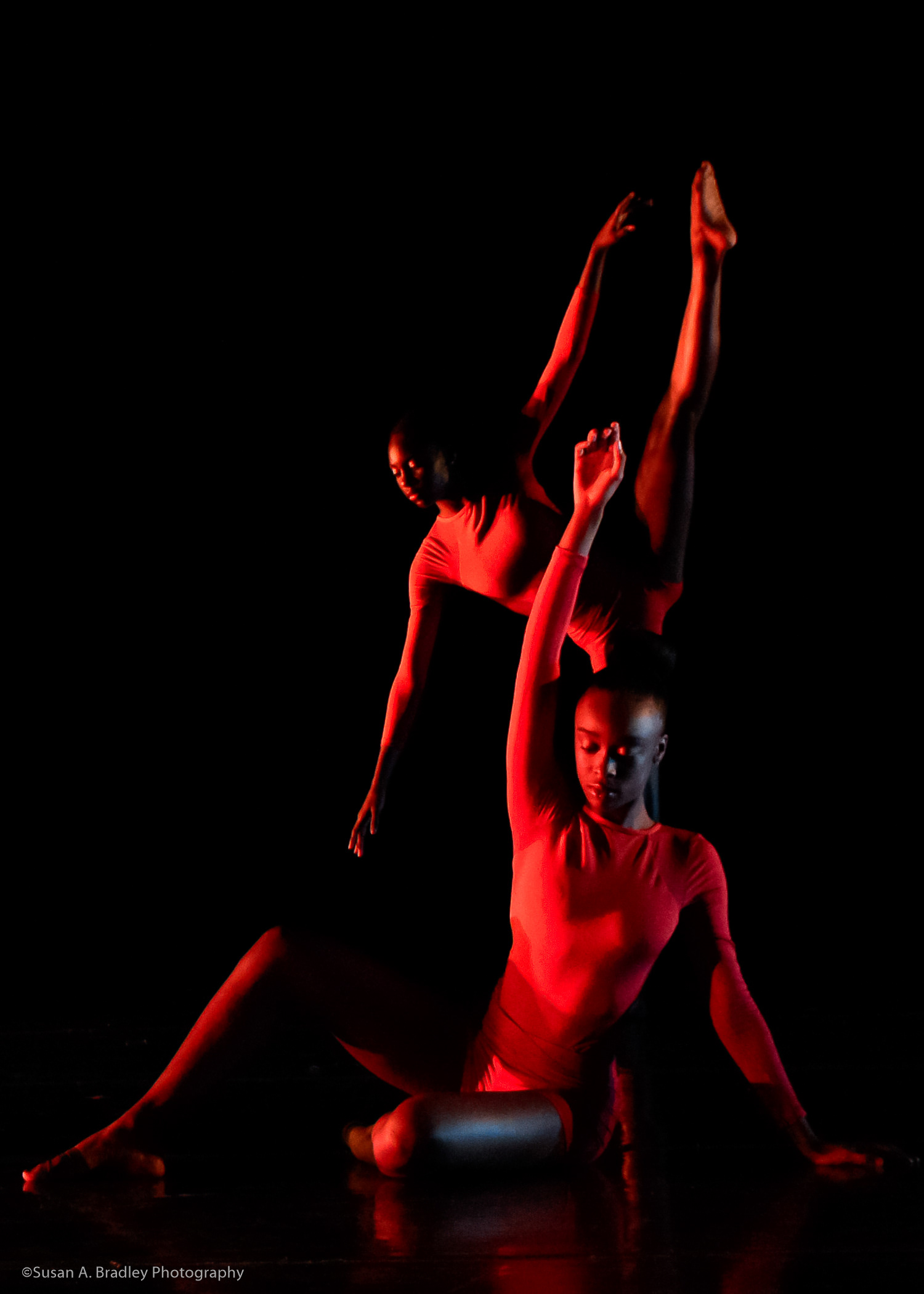 SWEAT Dance Academy, Performance Malonga Casquelourd Center
