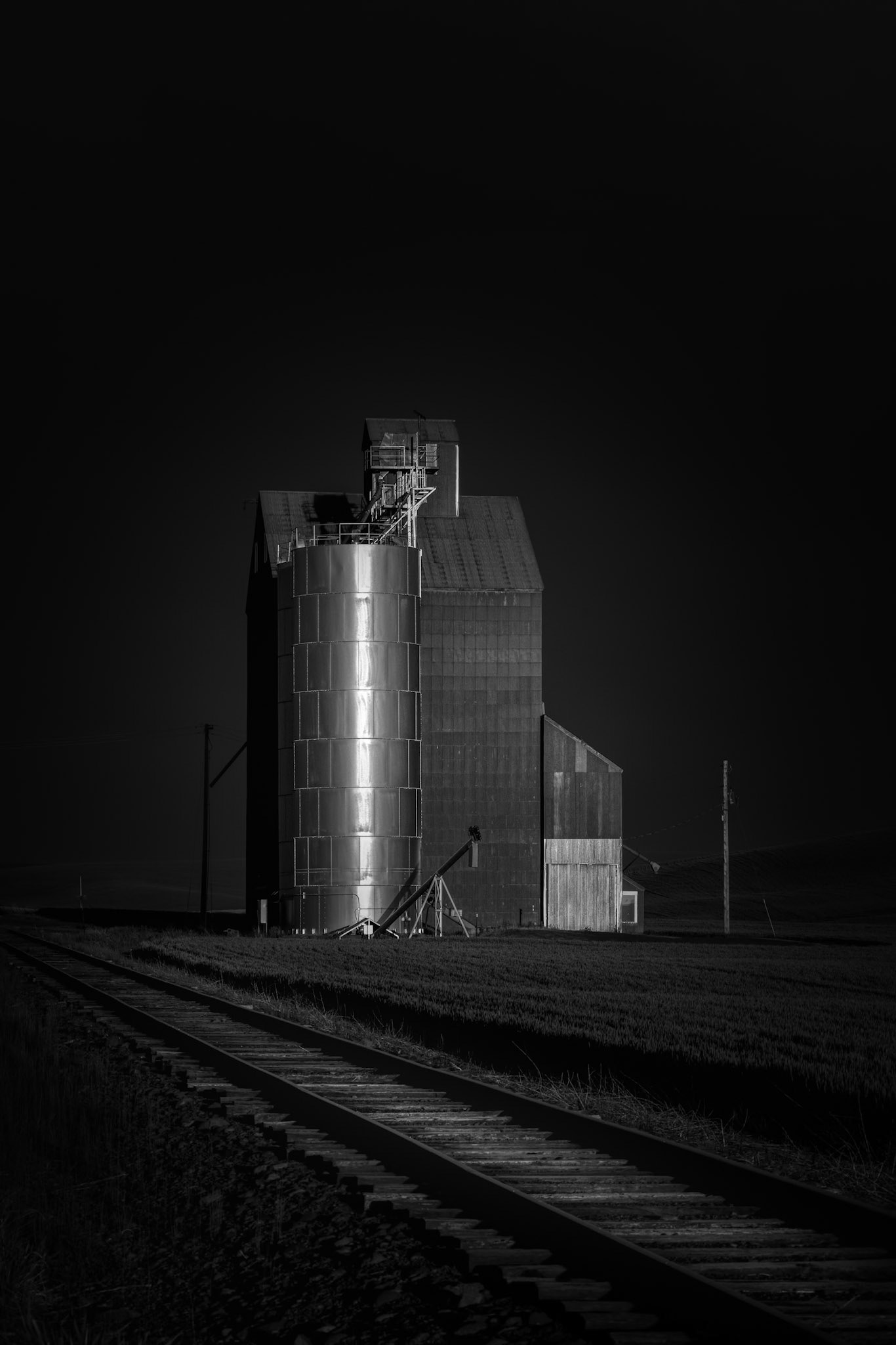 SILVER SILO